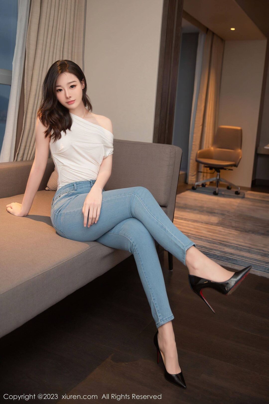 0s557