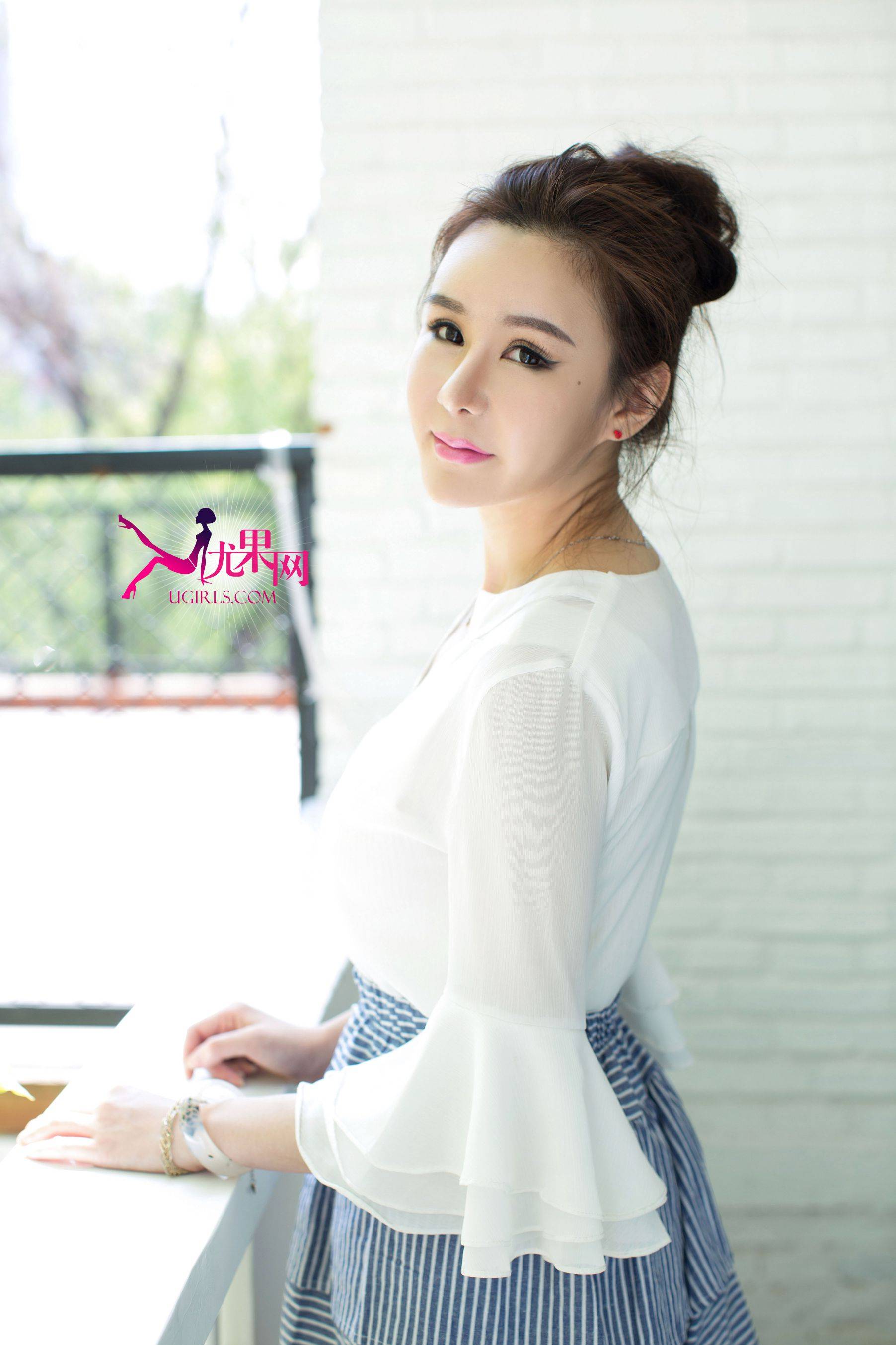 小软《温柔的柔软》 [尤果网Ugirls] U084Xiuren秀人写真高清美女套图写真下载-看套图看套图