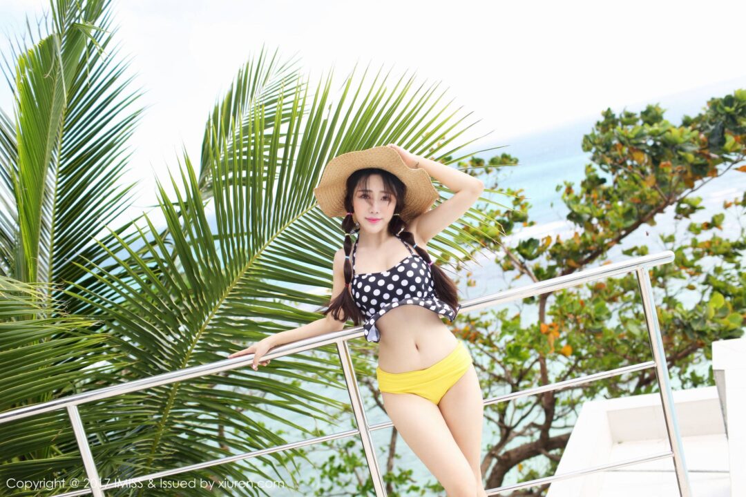 兜豆靓Youlina《长滩旅拍第1套》 [爱蜜社IMISS] VOL.152Xiuren秀人写真高清美女套图写真下载-看套图看套图