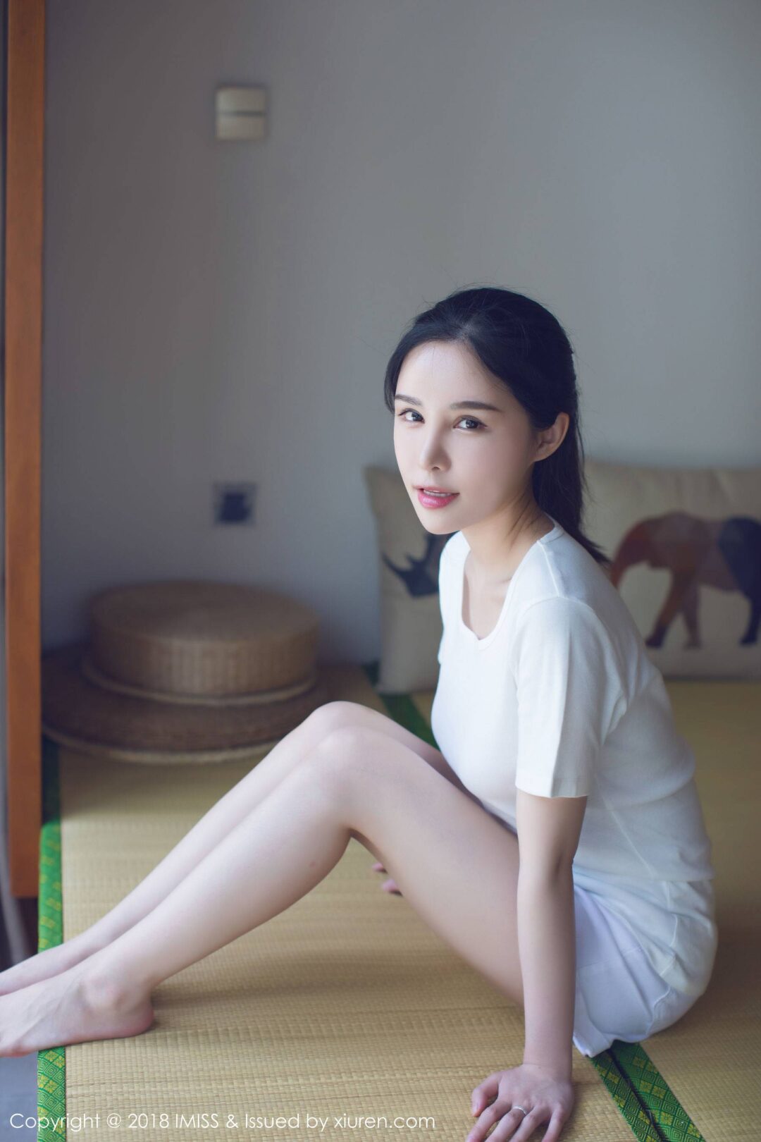 模特艾米Amy《清新养眼型美女》 [爱蜜社IMiss] Vol.229Xiuren秀人写真高清美女套图写真下载-看套图看套图
