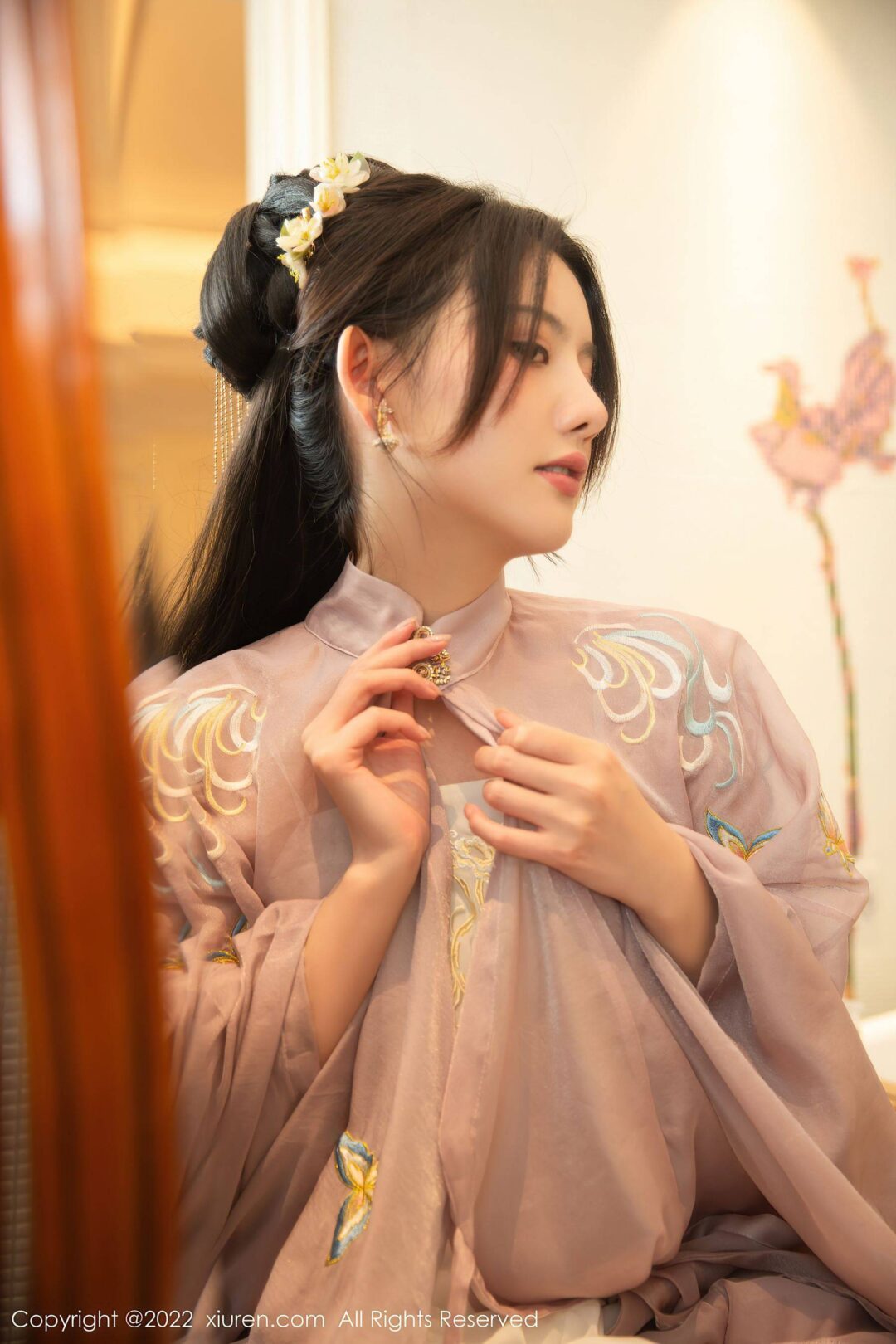 [XiuRen秀人网] No.4945 就是阿朱啊 古装美腿-看套图