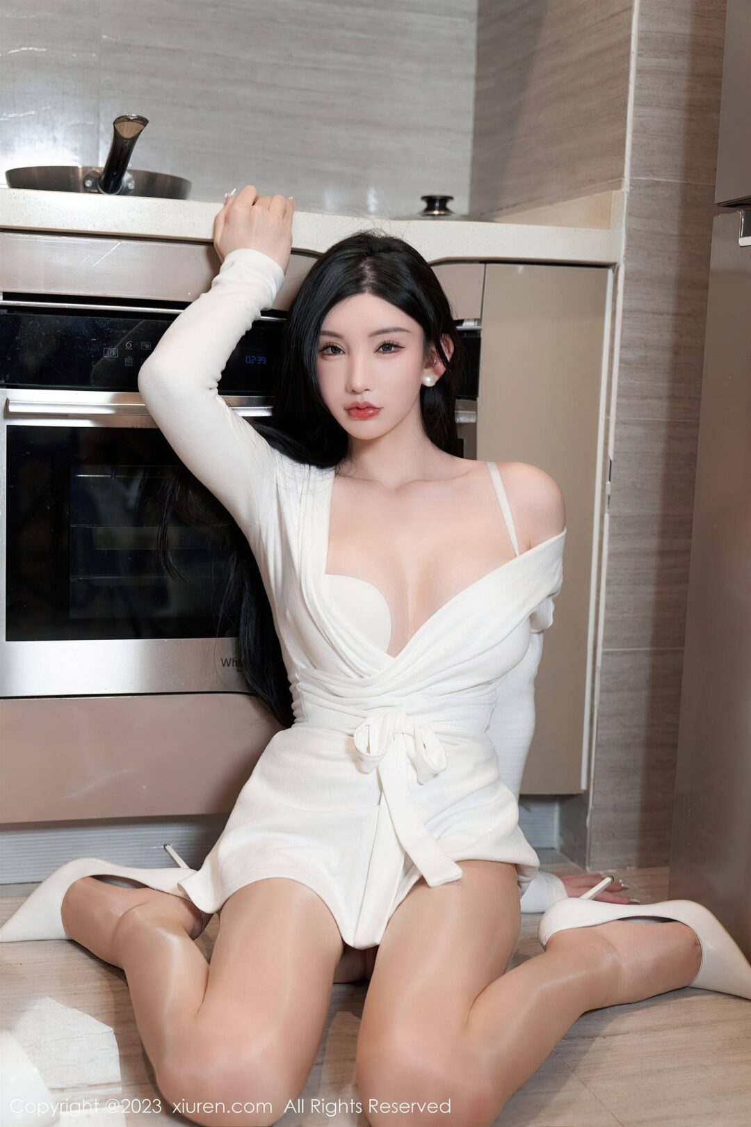[XiuRen秀人网] No.6542 周于希Sally 澳门旅拍Xiuren秀人写真高清美女套图写真下载-看套图看套图