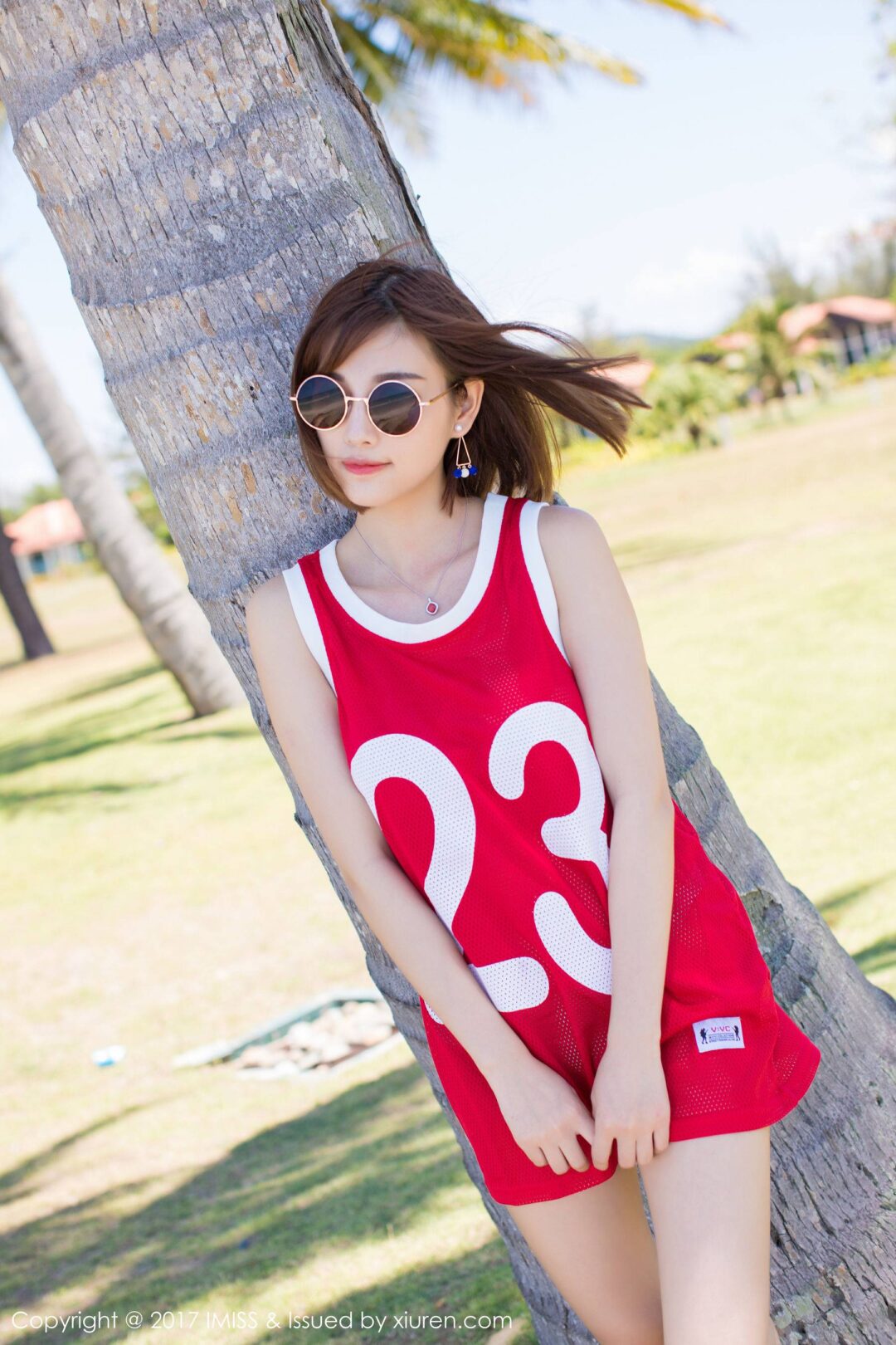 杨晨晨sugar《海边小清新+篮球服》 [爱蜜社IMISS] VOL.169Xiuren秀人写真高清美女套图写真下载-看套图看套图