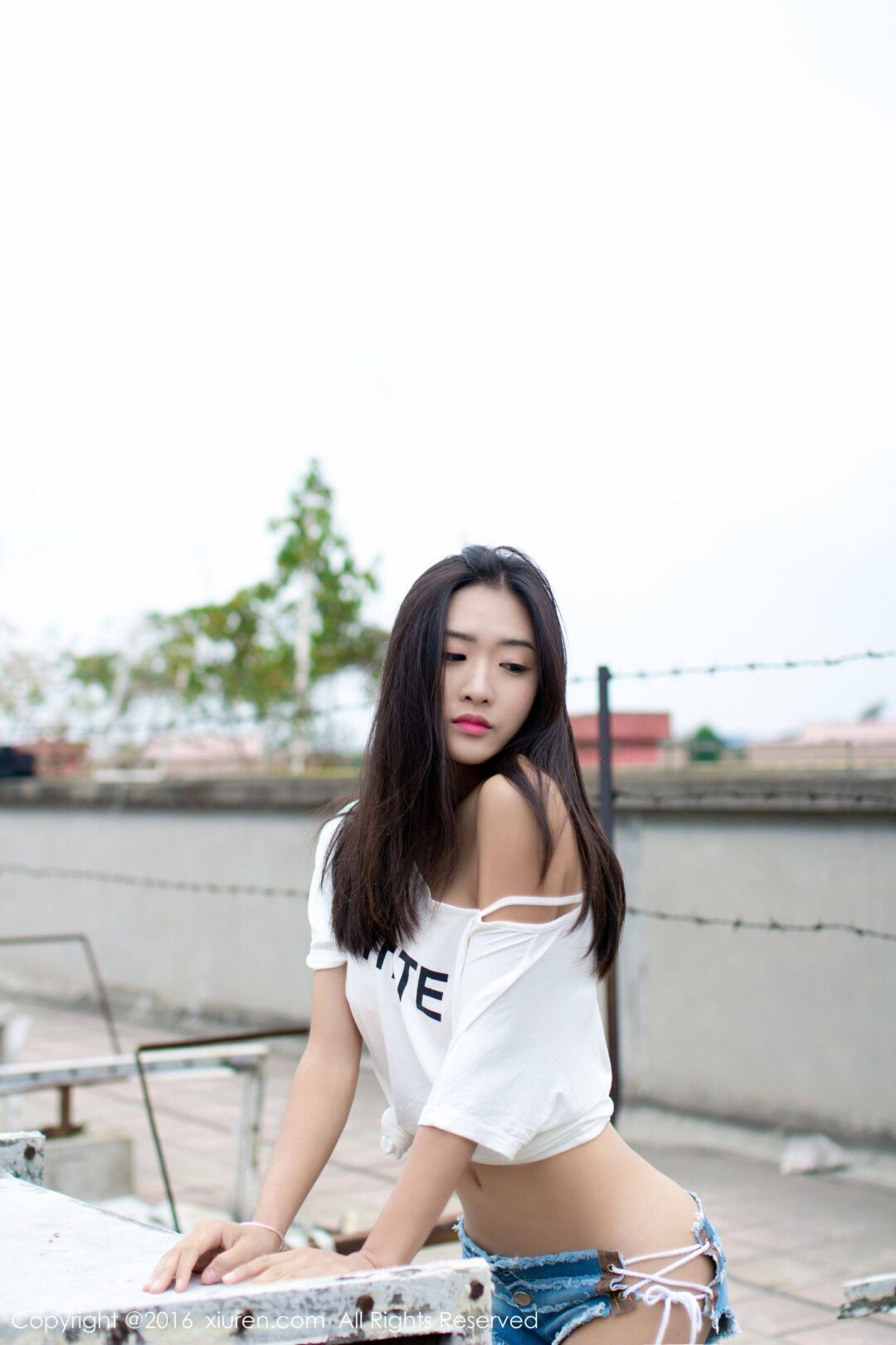 43uyz