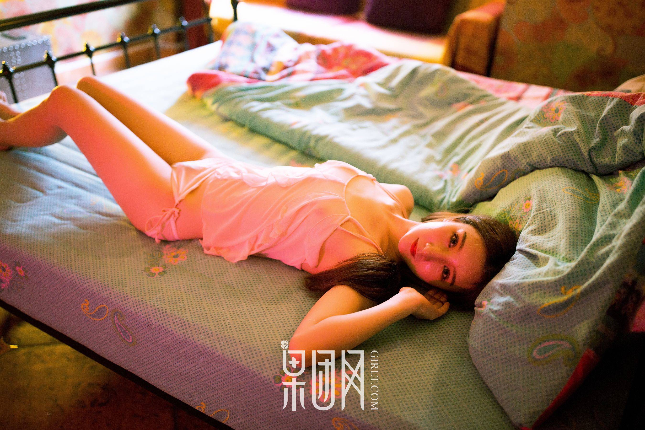 《贪玩精灵因迷路被困，求收留！》 [果团Girlt]熊川纪信 No.018Xiuren秀人写真高清美女套图写真下载-看套图看套图