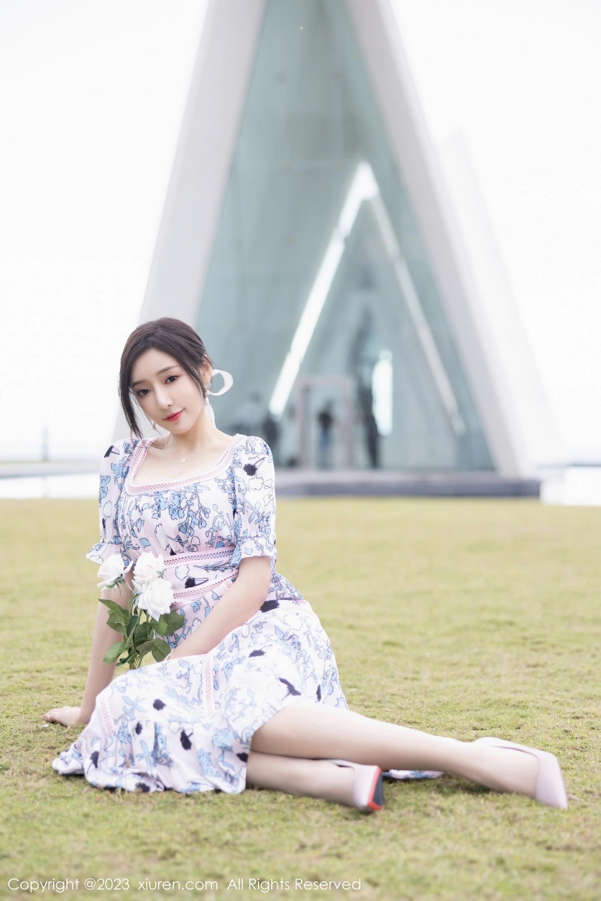 XiuRen第6474期_女神王馨瑶yanni海南岛旅拍脱浅色连衣长裙露淡蓝内衣诱惑写真86P-推荐论坛-免费套图-看套图