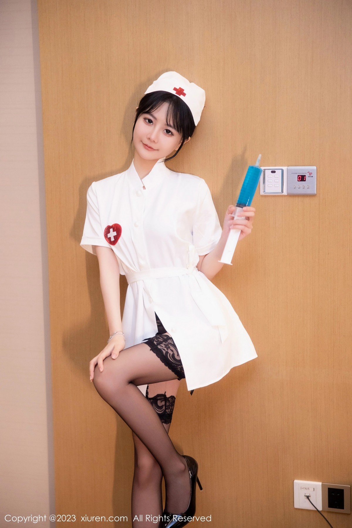 图片[2]-XiuRen第6525期_模特谢小蒽半脱护士服露黑色蕾丝情趣内衣秀惹火身材诱惑写真91P-推荐论坛-免费套图-看套图