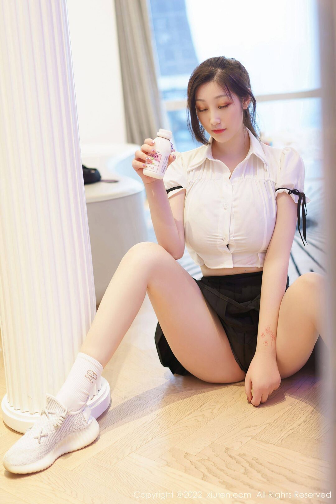 [XiuRen秀人网] No.5807 妲己_Toxic 丰腴美臀-看套图