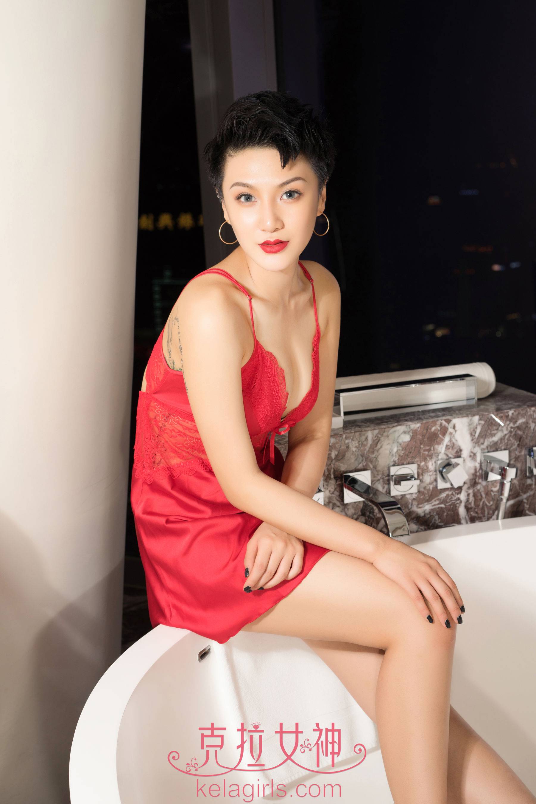Shadow《教官，不要~》 [克拉女神]Xiuren秀人写真高清美女套图写真下载-看套图看套图