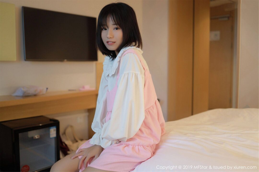 [模范学院MFStar] Vol.203 Baileys香儿Xiuren秀人写真高清美女套图写真下载-看套图看套图