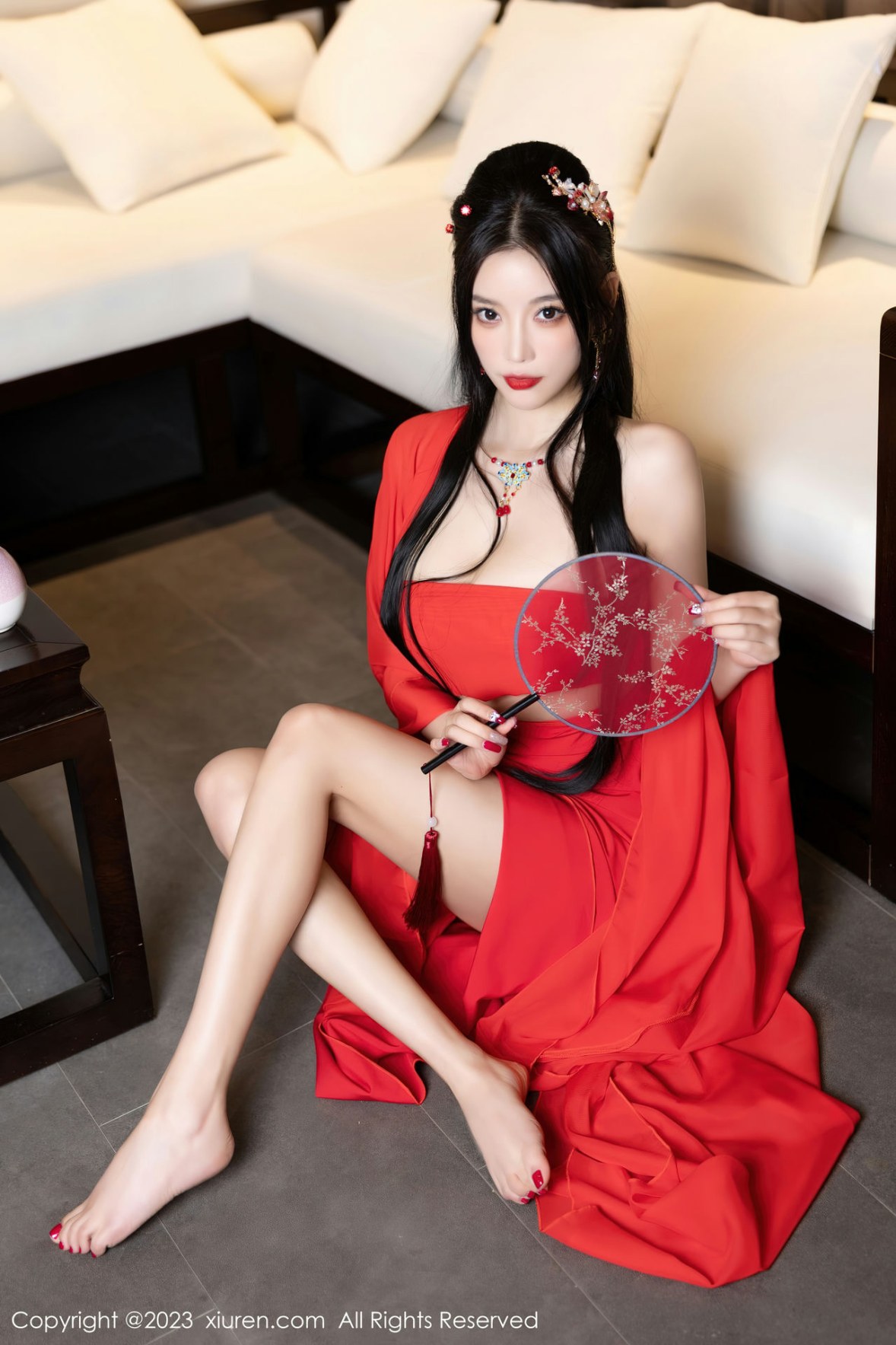 XiuRen第6149期_女神杨晨晨Yome温泉性感半透红色丝绸秀丰满身材惹火诱惑写真88P-推荐论坛-免费套图-看套图
