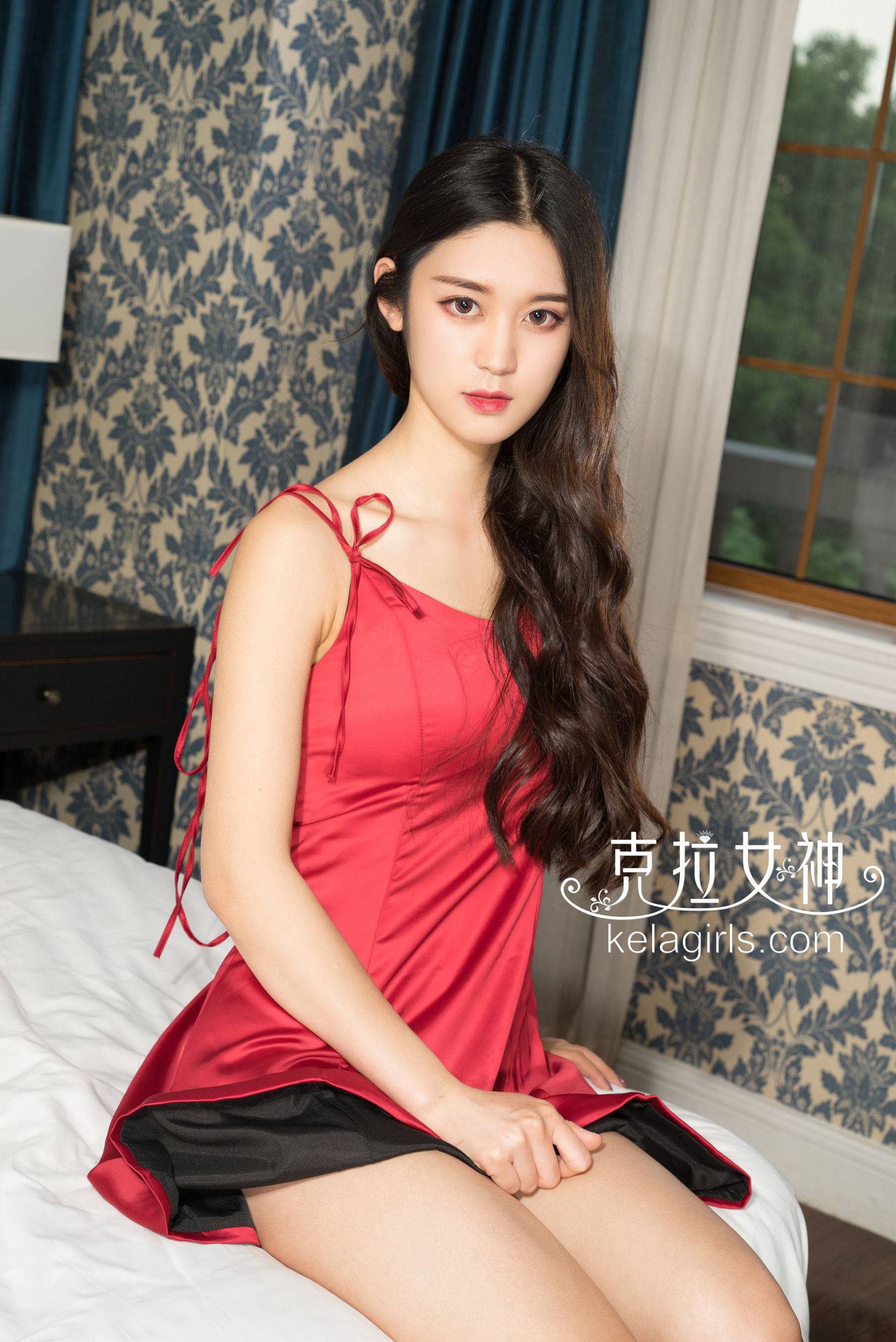 汤怡《睡裙里の欲望》 [克拉女神]-看套图