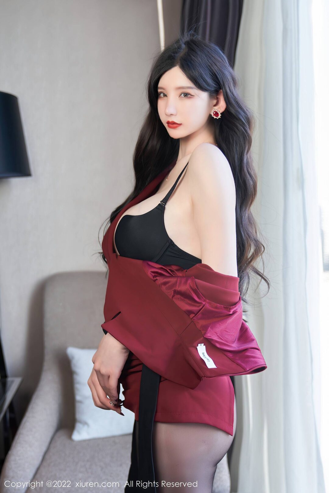 [XiuRen秀人网] No.4877 周于希Sally 美腿黑丝外围约啪-看套图