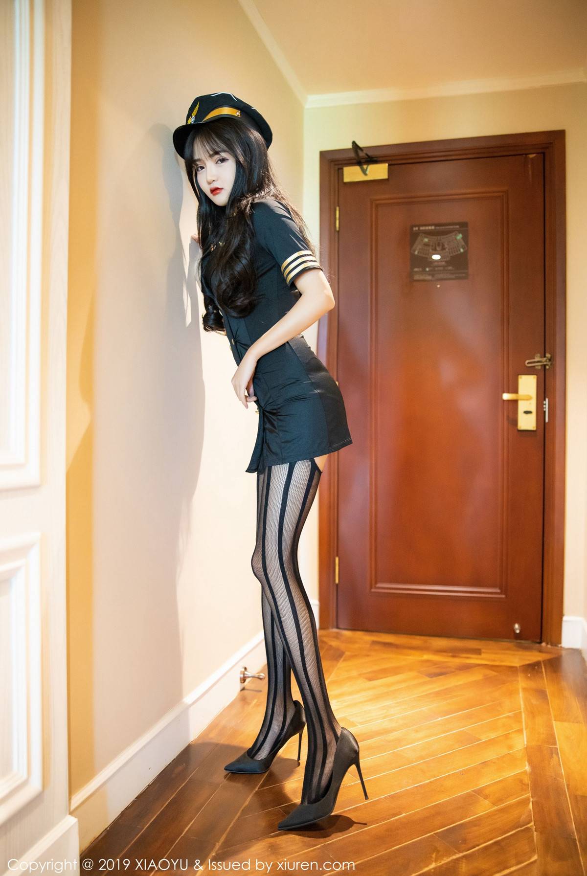 [XIAOYU语画界] VOL.206 Miko酱吖Xiuren秀人写真高清美女套图写真下载-看套图看套图