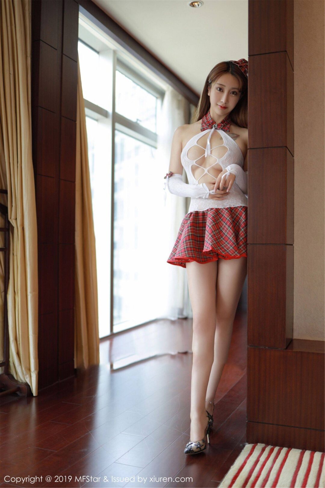 [模范学院MFStar] Vol.208 Betty林子欣Xiuren秀人写真高清美女套图写真下载-看套图看套图
