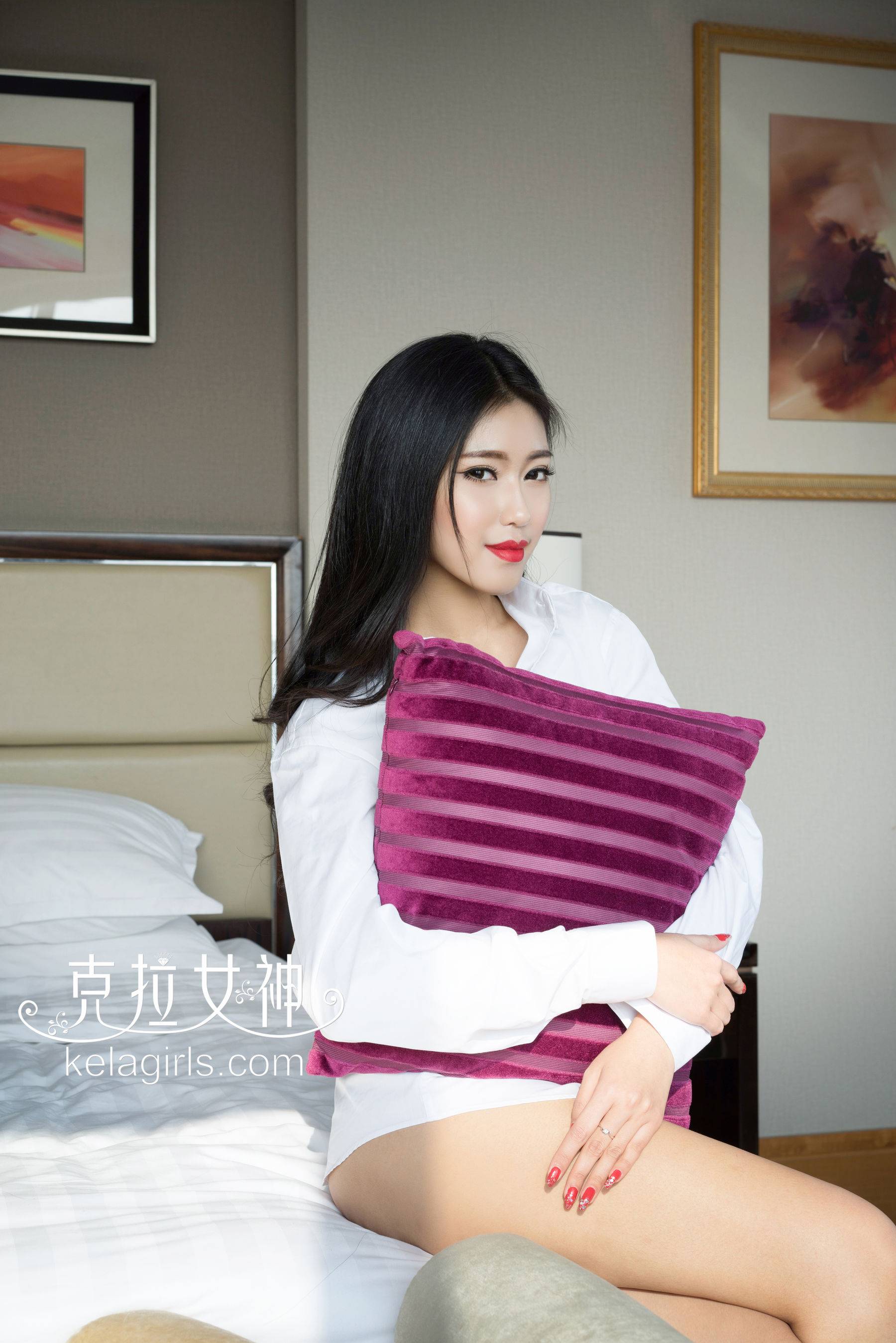 周依诺《余晖映足》 [克拉女神]Xiuren秀人写真高清美女套图写真下载-看套图看套图