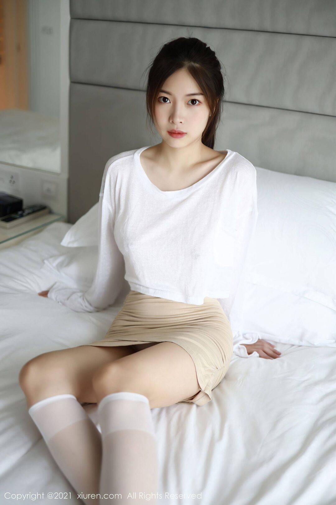 [秀人XiuRen] No.3792 明日花桃桃-看套图