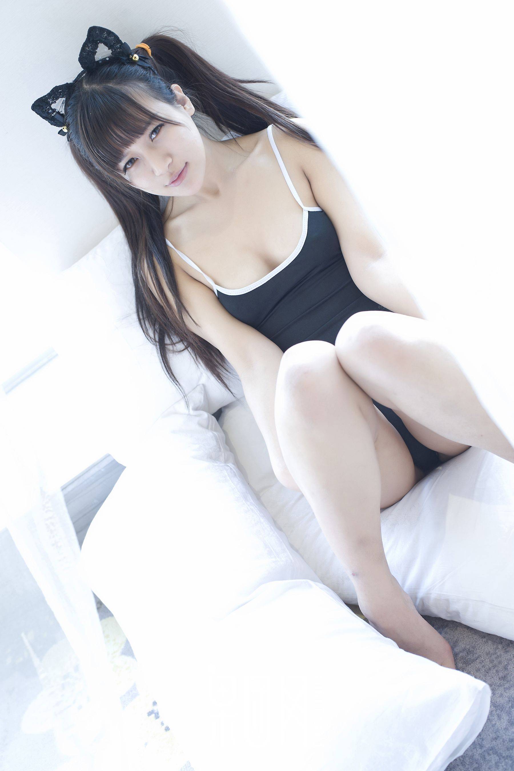 熙恩《日系连体运动服+日系吊带深沟》 [果团网Girlt] No.030Xiuren秀人写真高清美女套图写真下载-看套图看套图