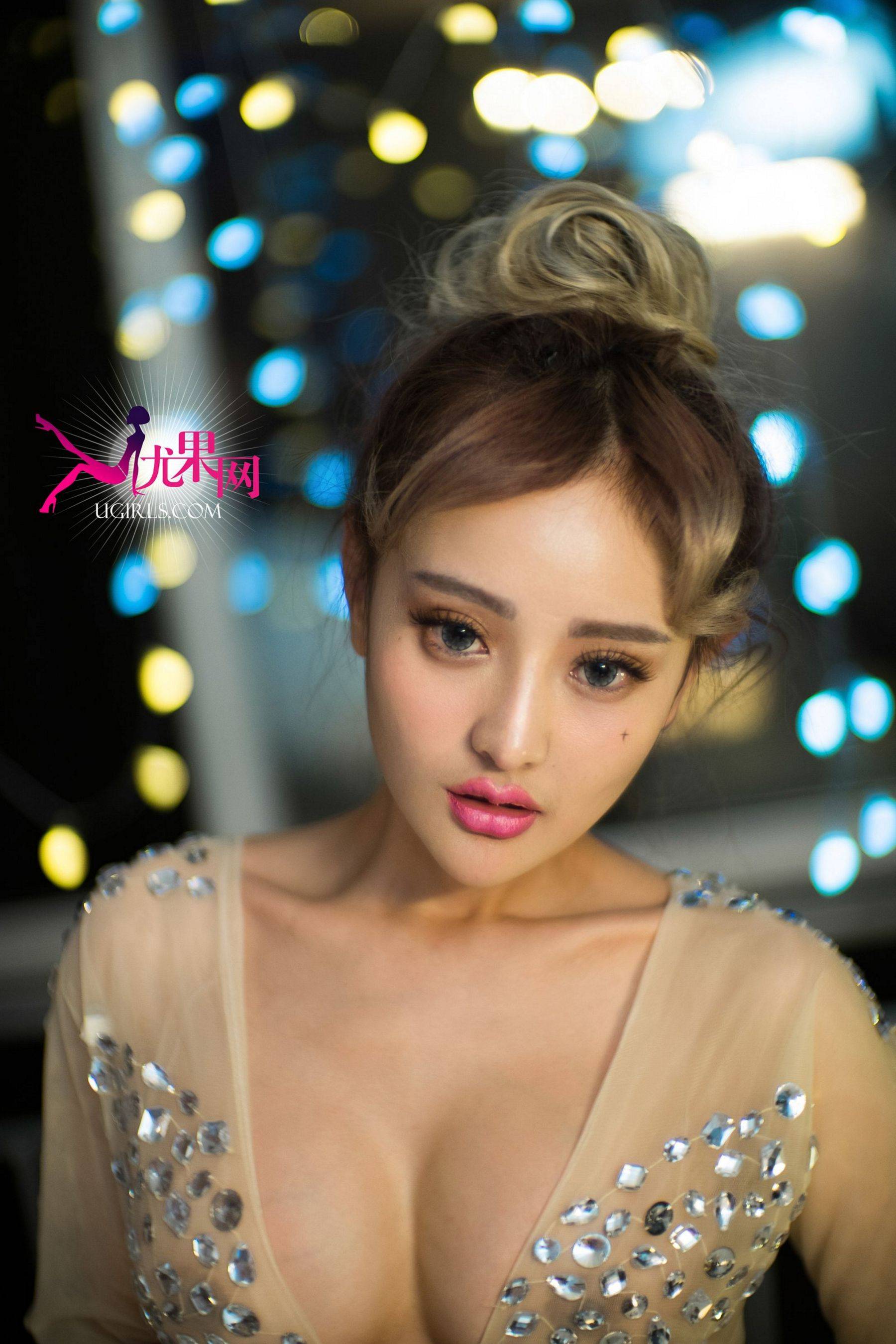 李思宁《限量版芭比娃娃》 [尤果网Ugirls] U138Xiuren秀人写真高清美女套图写真下载-看套图看套图