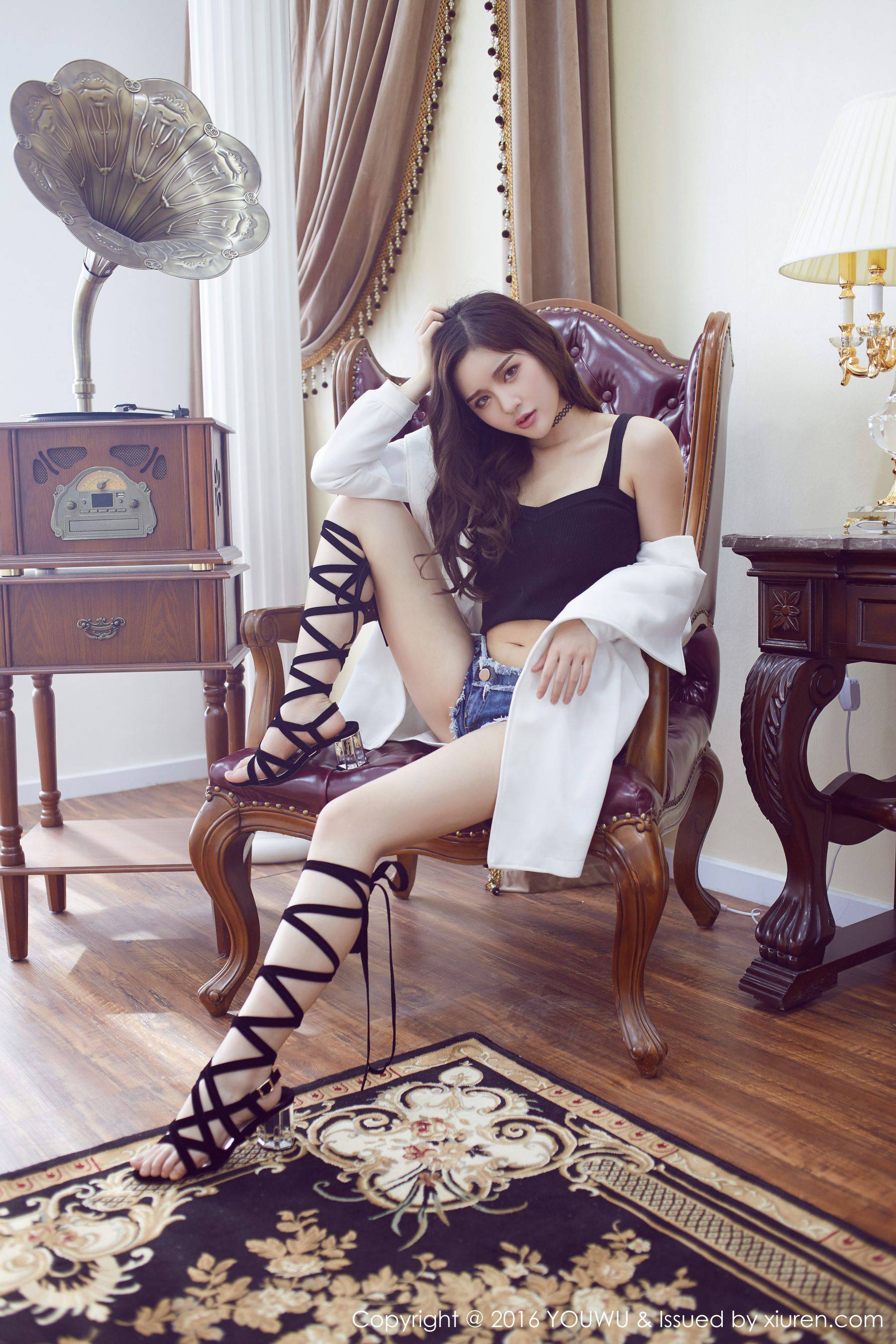 颖儿EI《唯美舒适风格》 [尤物馆YouWu] Vol.013Xiuren秀人写真高清美女套图写真下载-看套图看套图