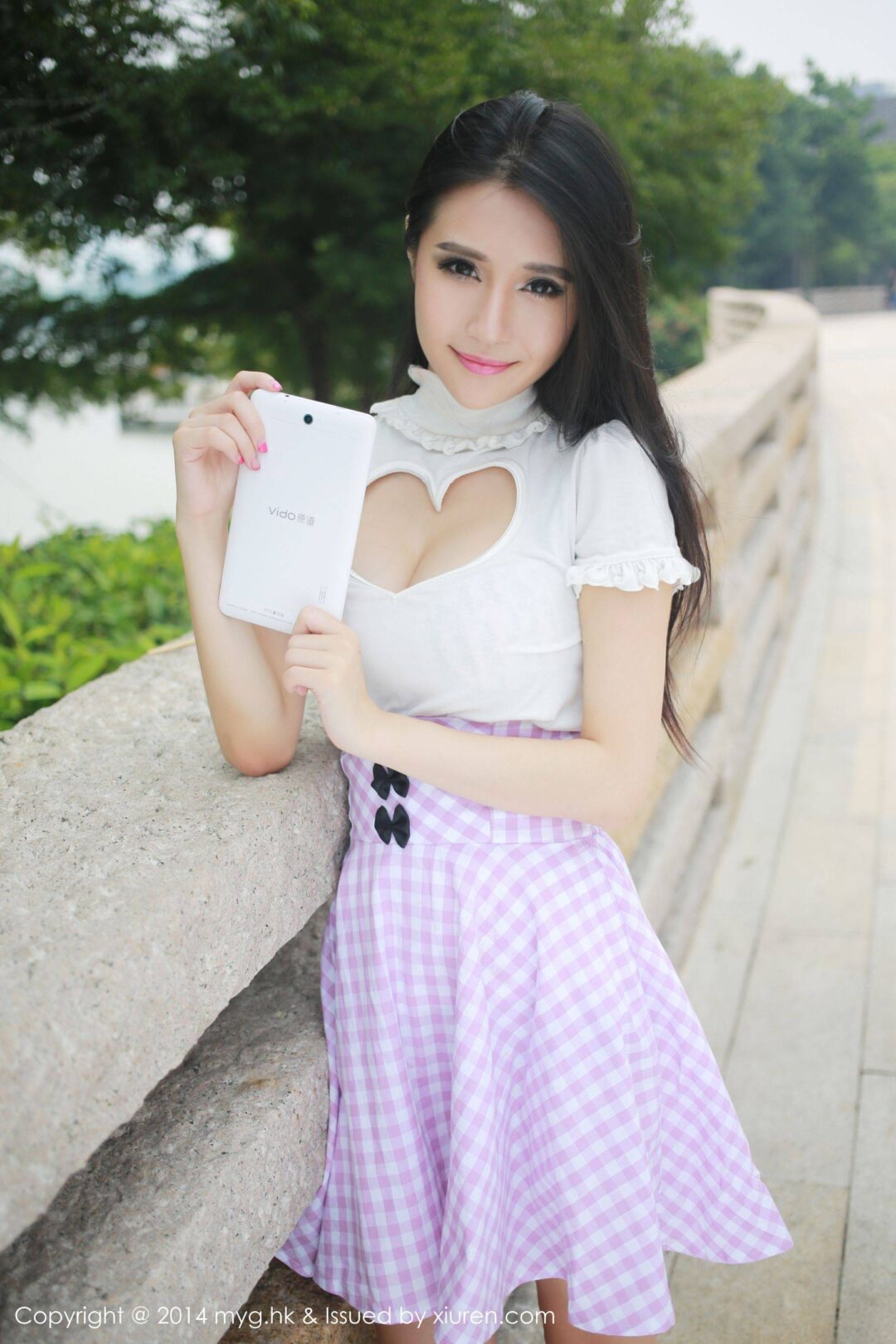 于大小姐AYU《街拍超短裙+可爱内衣》 [美媛馆MyGirl] Vol.018Xiuren秀人写真高清美女套图写真下载-看套图看套图