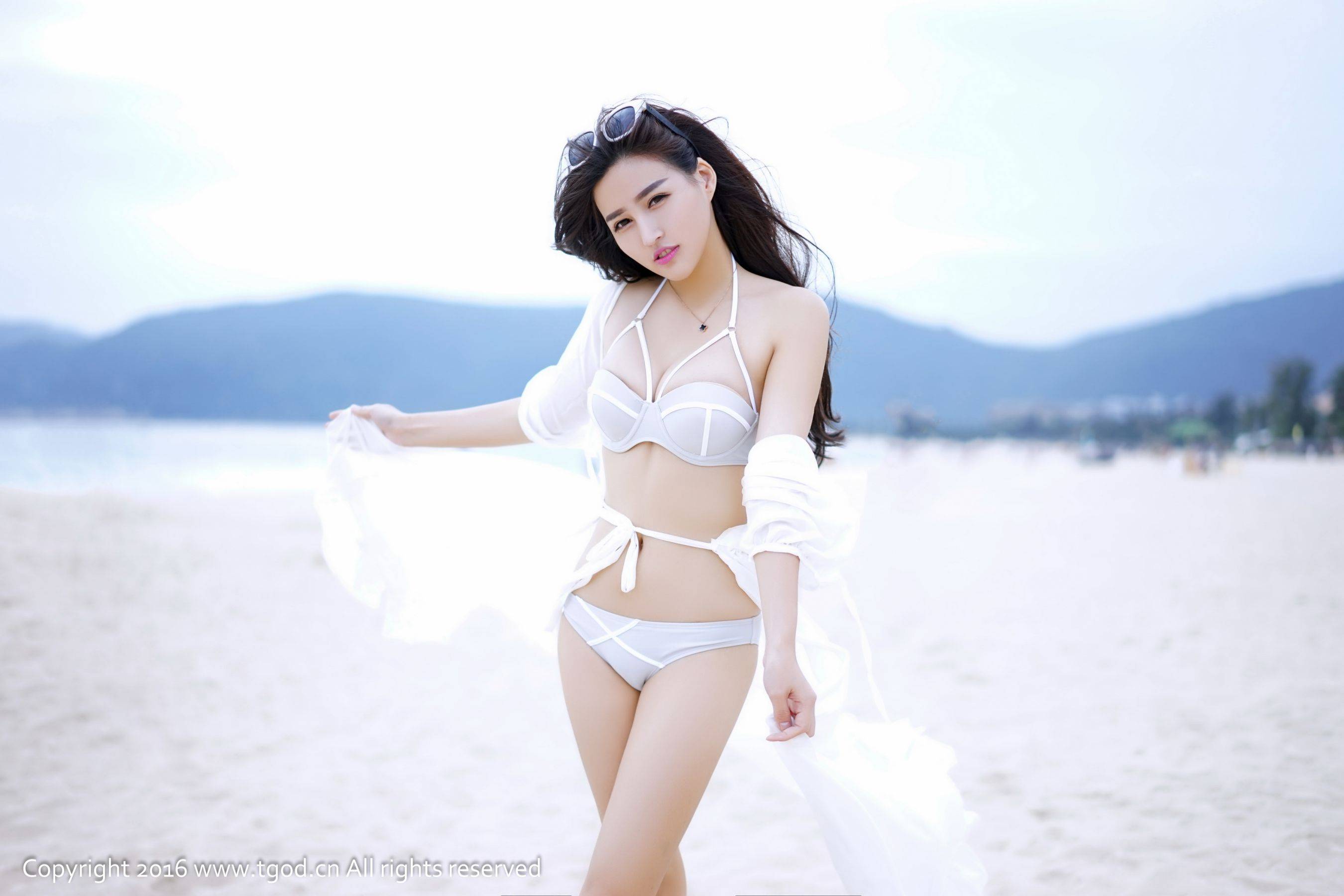 汪佩妮Penny《酷似小泽玛利亚的气质女神》 [推女神TGOD]Xiuren秀人写真高清美女套图写真下载-看套图看套图