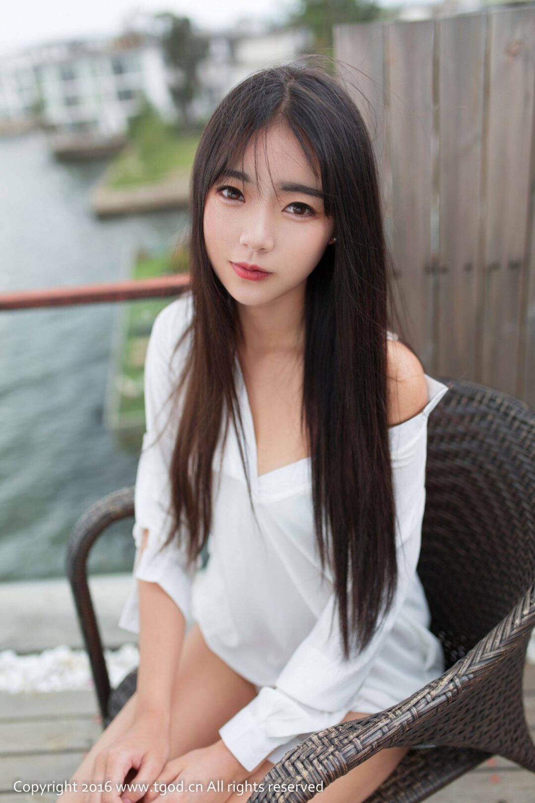 可乐Vicky《大理寻爱之旅》 [推女神/尤蜜荟]Xiuren秀人写真高清美女套图写真下载-看套图看套图