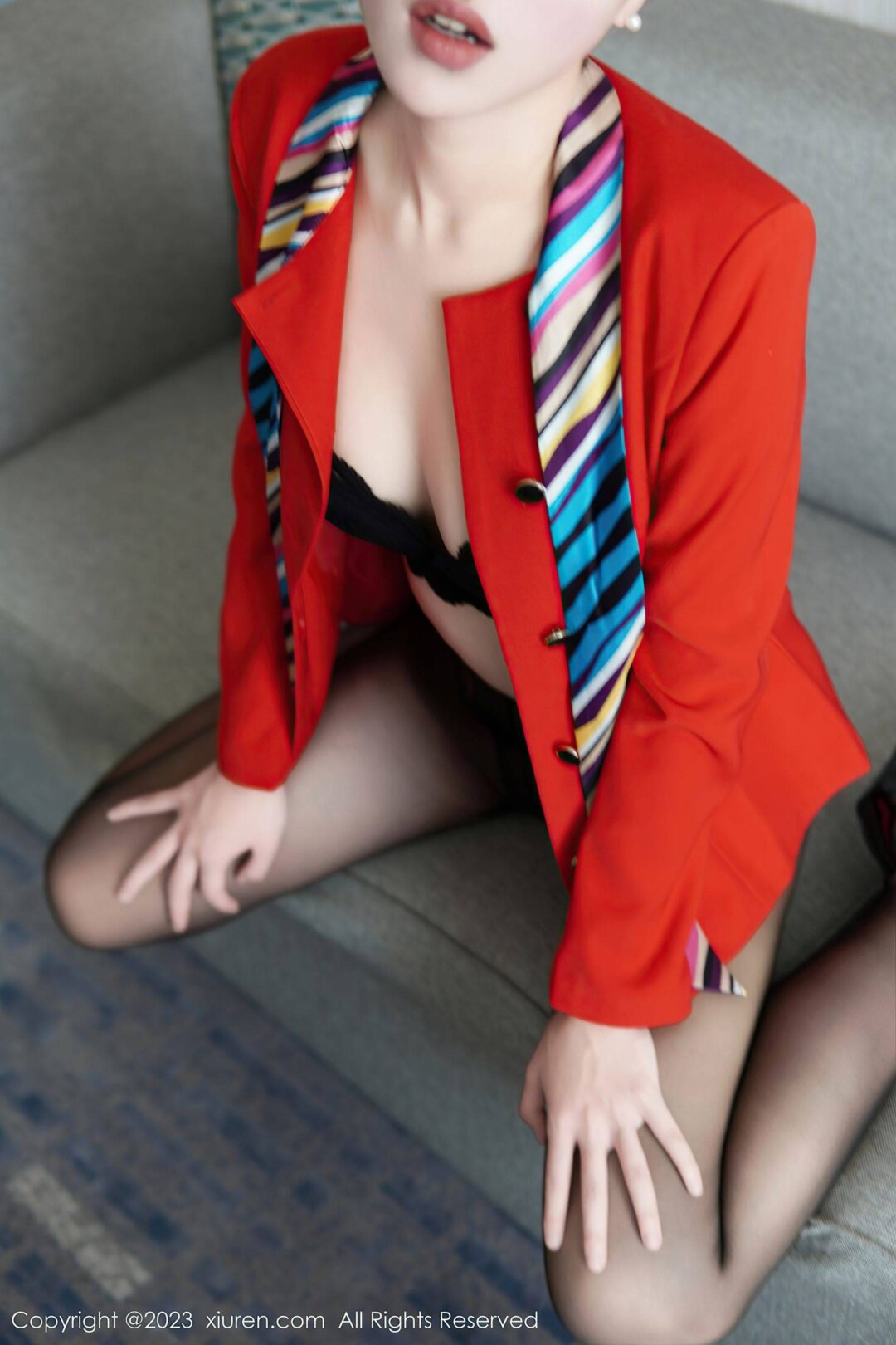 [XiuRen秀人网] No.6088 米娜MnaL 制服黑丝-看套图