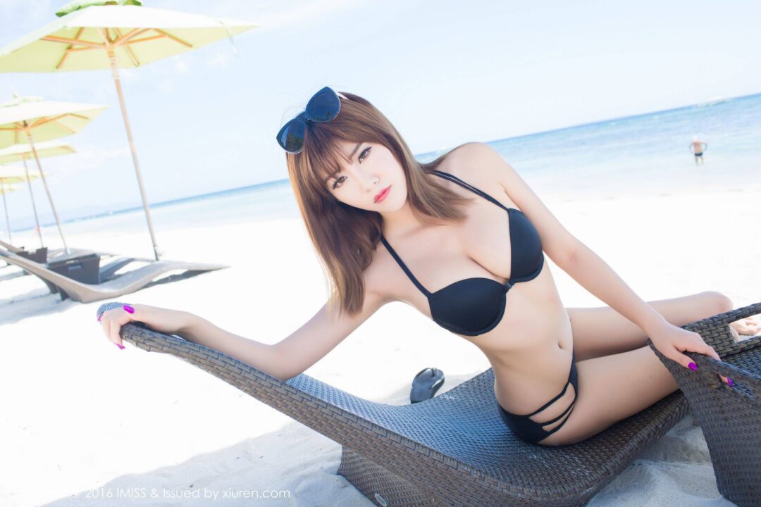 程小烦不烦《性感比基尼+蕾丝马甲内衣》 [爱蜜社IMiss] Vol.059-看套图
