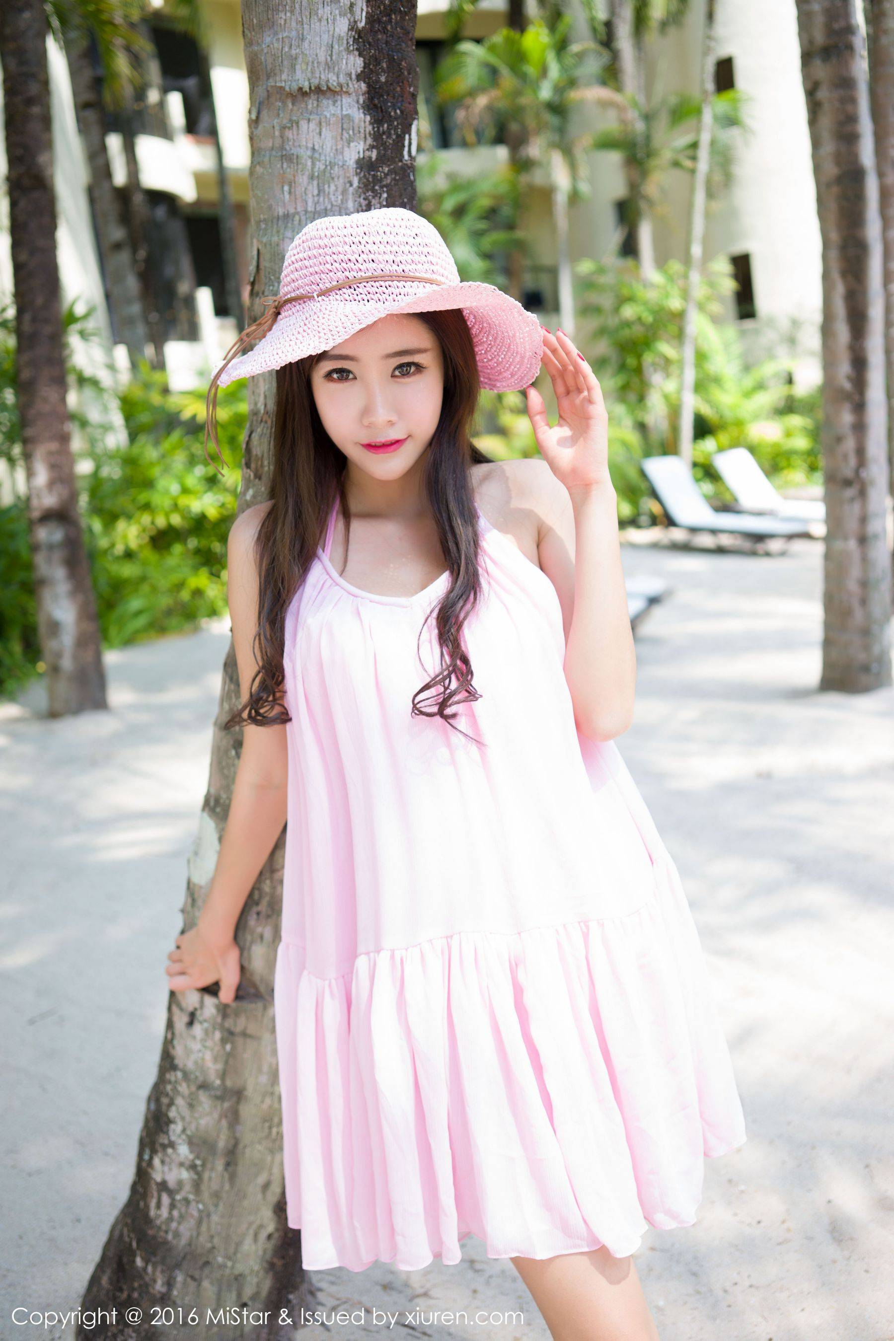 程小烦不烦《兰卡威旅拍》2套性感内衣 [魅妍社MiStar] Vol.078Xiuren秀人写真高清美女套图写真下载-看套图看套图