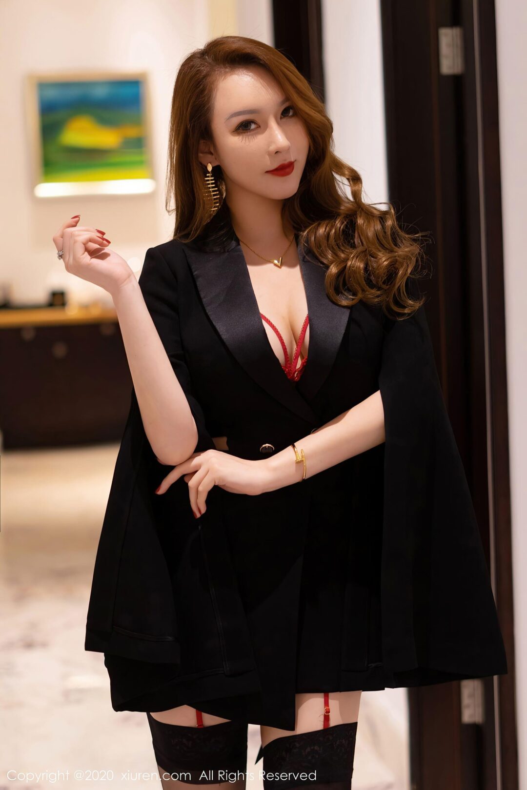 [秀人XiuRen] No.2472 Egg-尤妮丝Egg-看套图