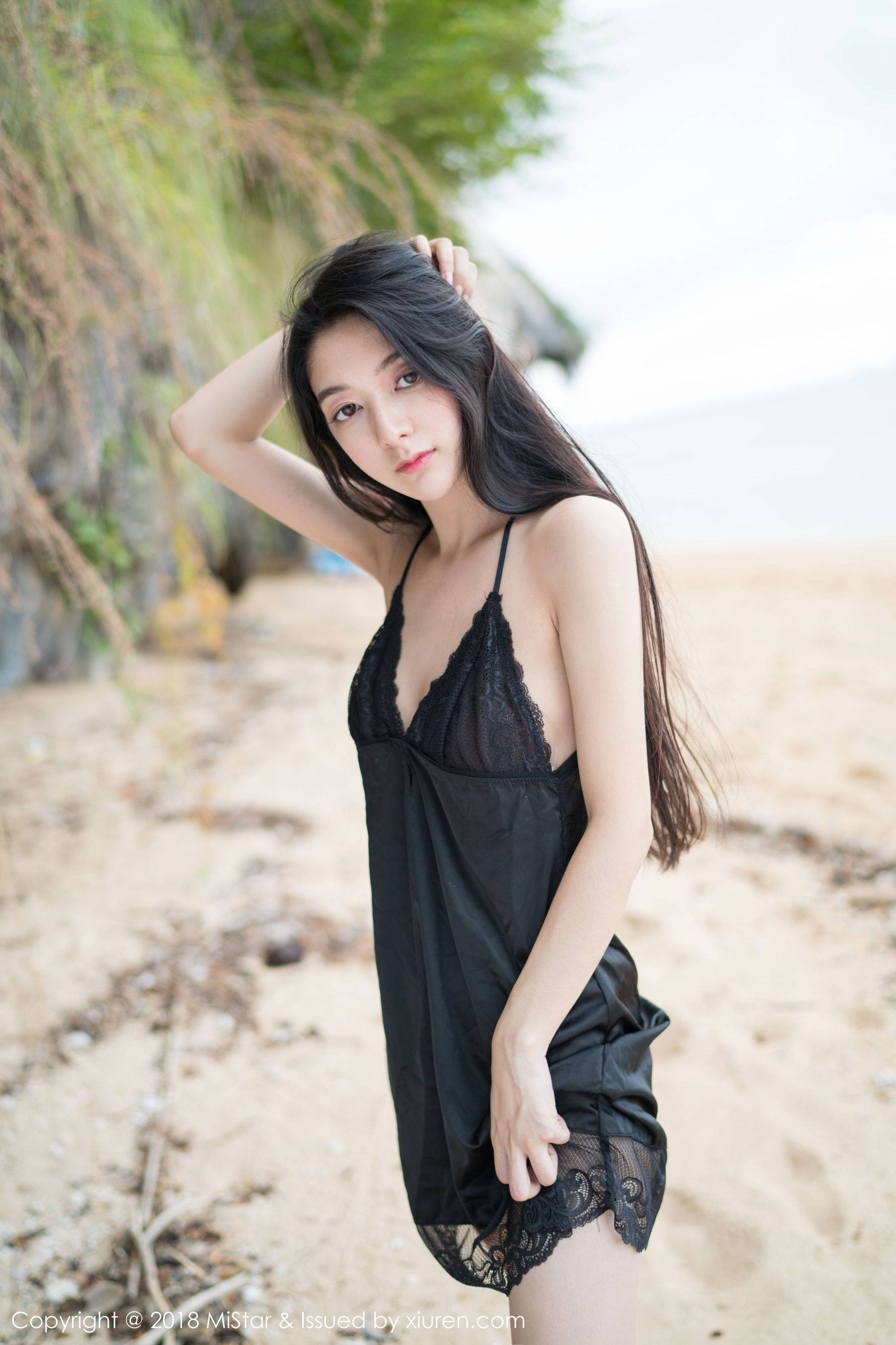 小热巴《单纯美好的时代》 [魅妍社MiStar] Vol.207Xiuren秀人写真高清美女套图写真下载-看套图看套图