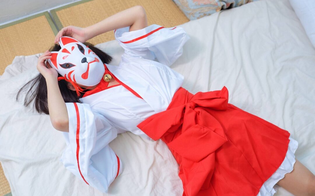 [XIUREN秀人网] No.1702 模特_卿卿-看套图