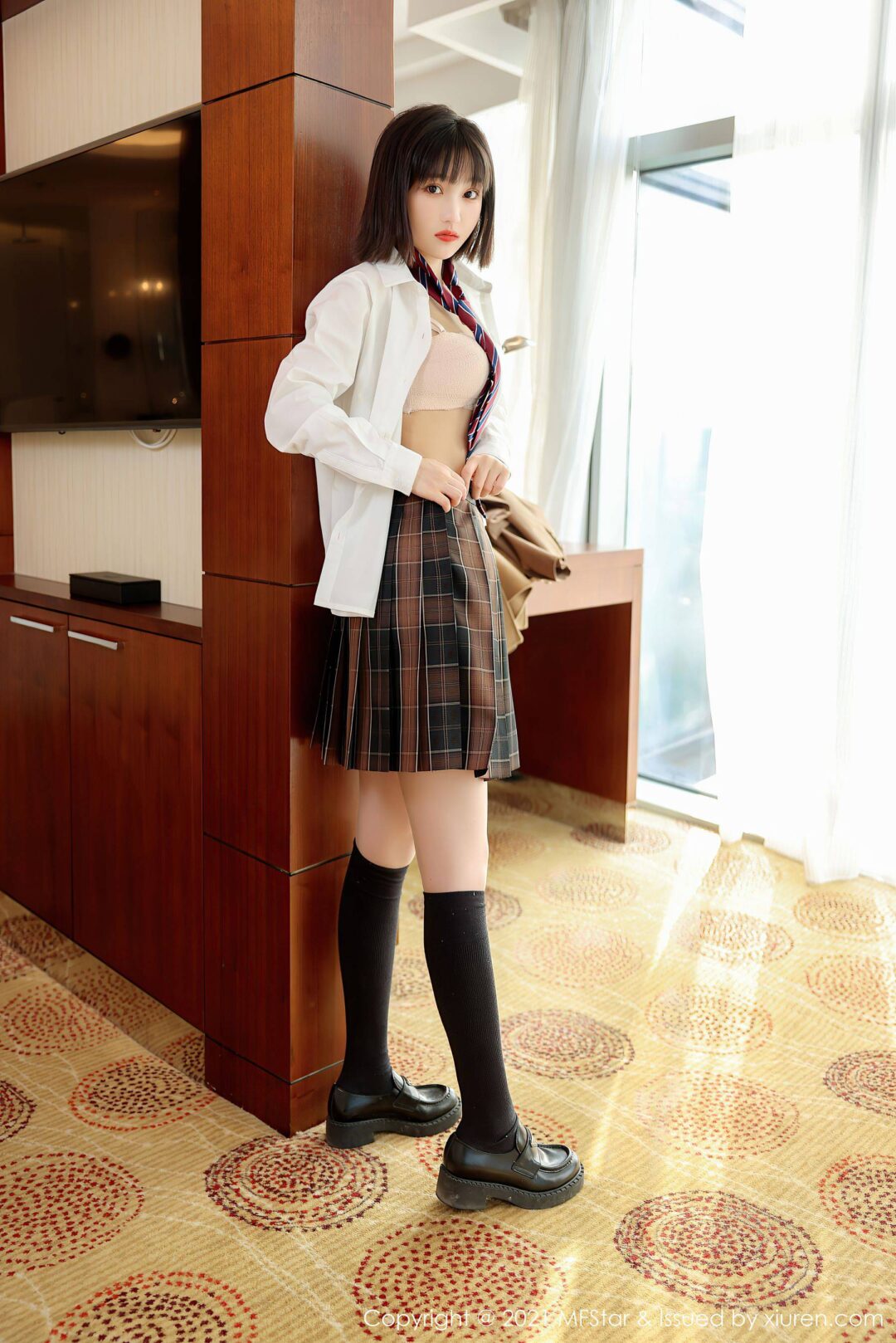 [模范学院MFStar] Vol.543 甜筒晓彤Xiuren秀人写真高清美女套图写真下载-看套图看套图