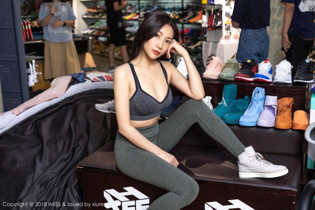 [爱蜜社IMiss] Vol.309 小狐狸KathrynXiuren秀人网高清美女套图写真下载-看套图看套图