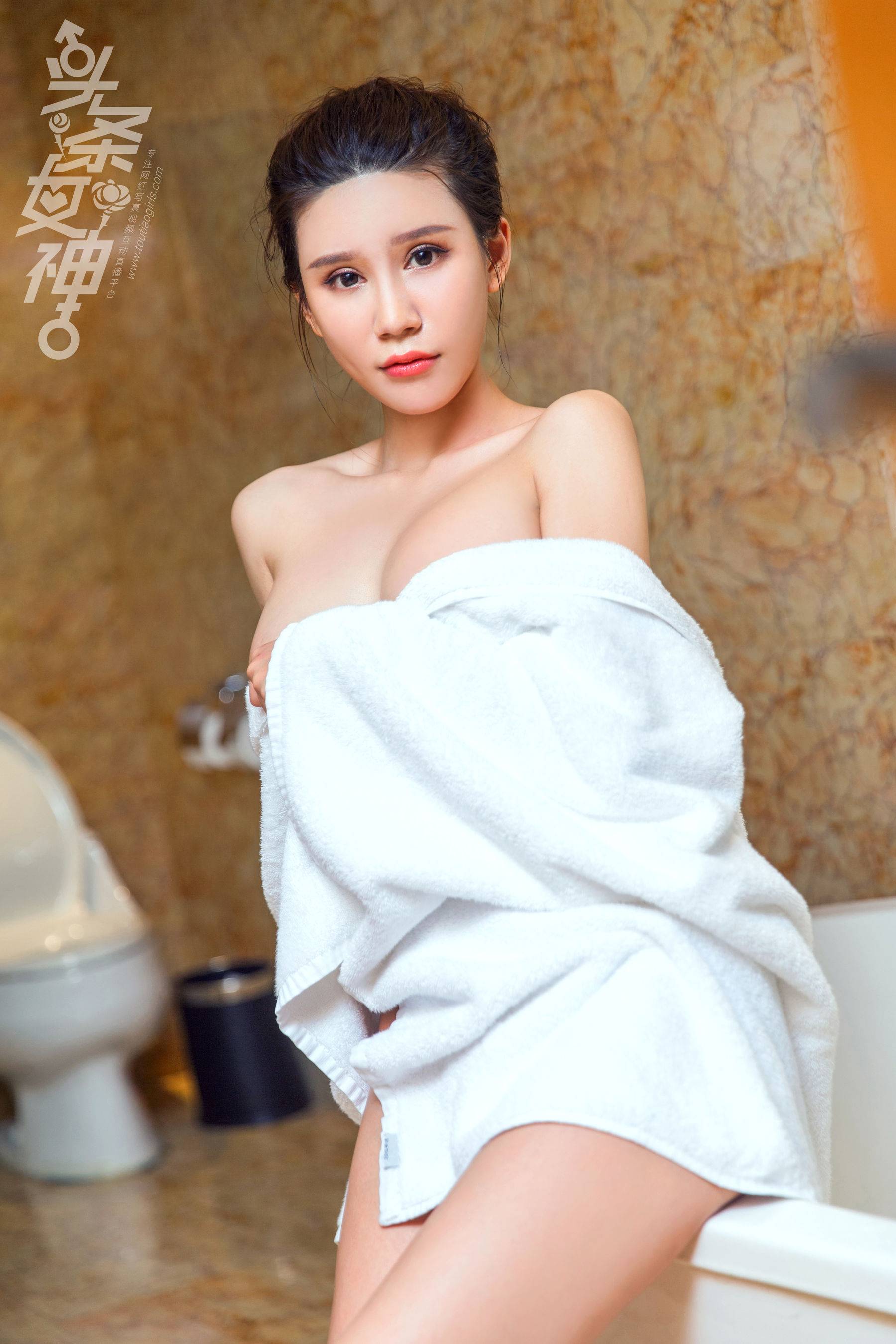 米璐《蜜臀玉乳》 [头条女神Toutiaogirls]Xiuren秀人写真高清美女套图写真下载-看套图看套图