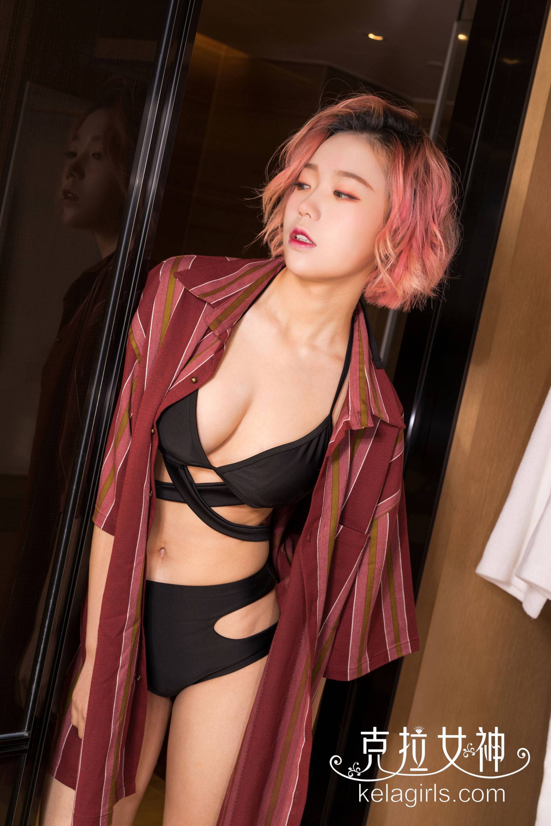 [克拉女神Kelagirls] 小帆 洒脱Xiuren秀人写真高清美女套图写真下载-看套图看套图