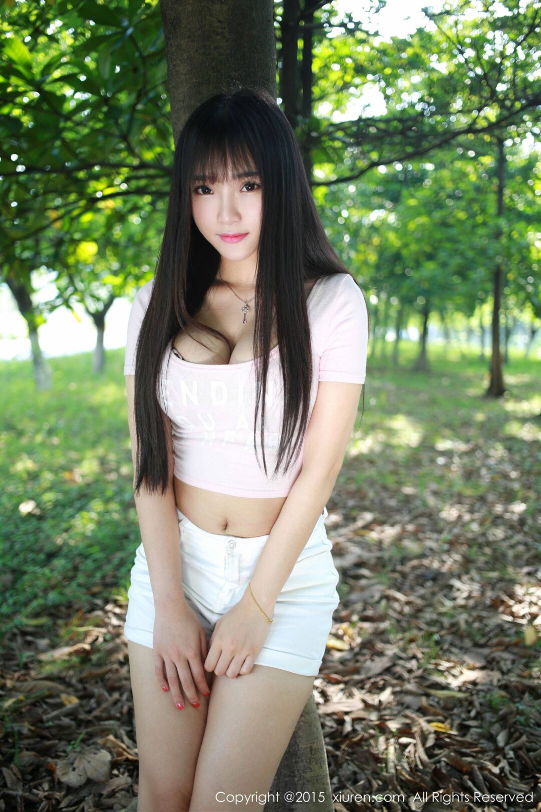 夏瑶baby《清新热裤妹子外拍》 [秀人网XiuRen] No.345-看套图
