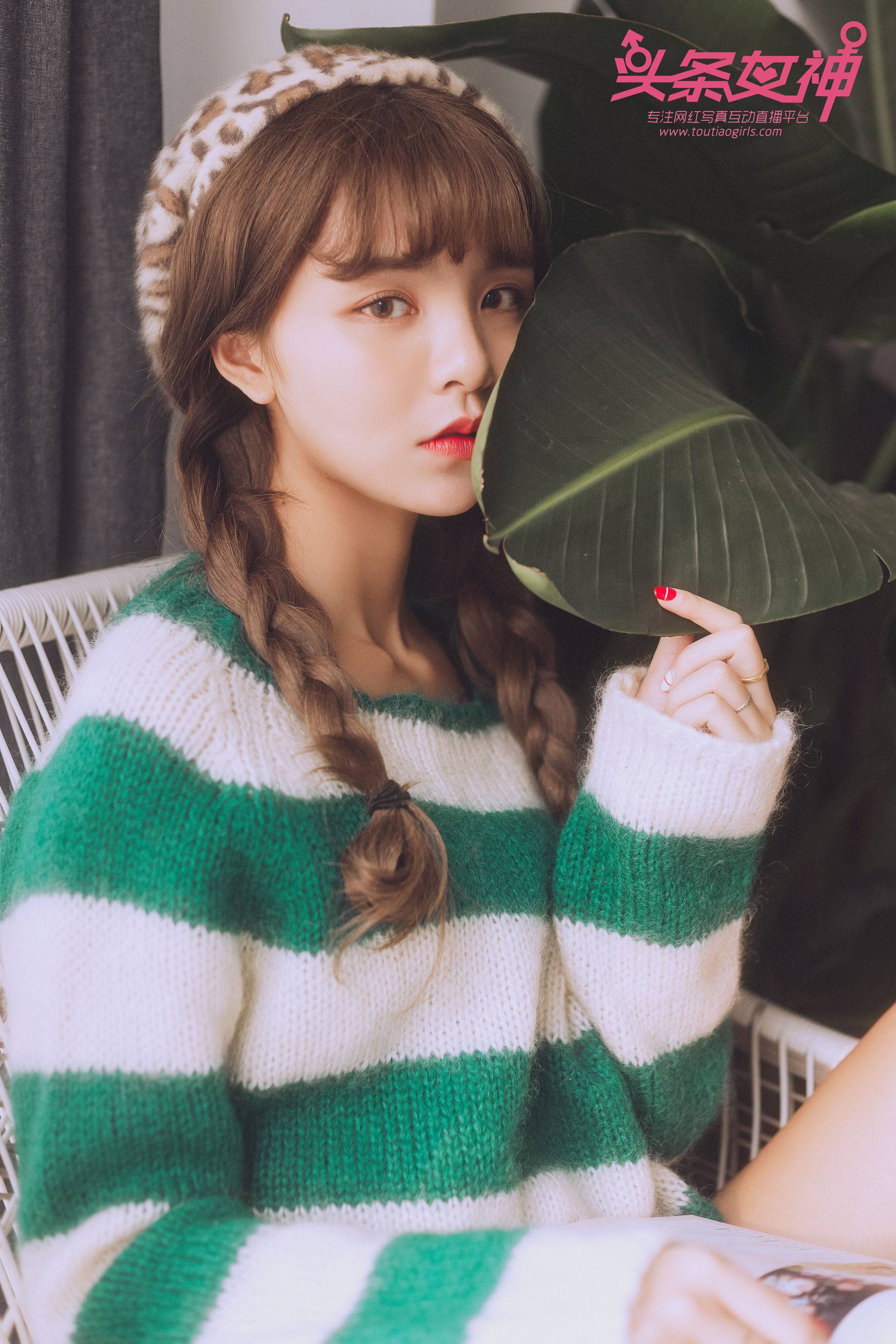 天使《山肆扬》 [头条女神TouTiao]Xiuren秀人写真高清美女套图写真下载-看套图看套图