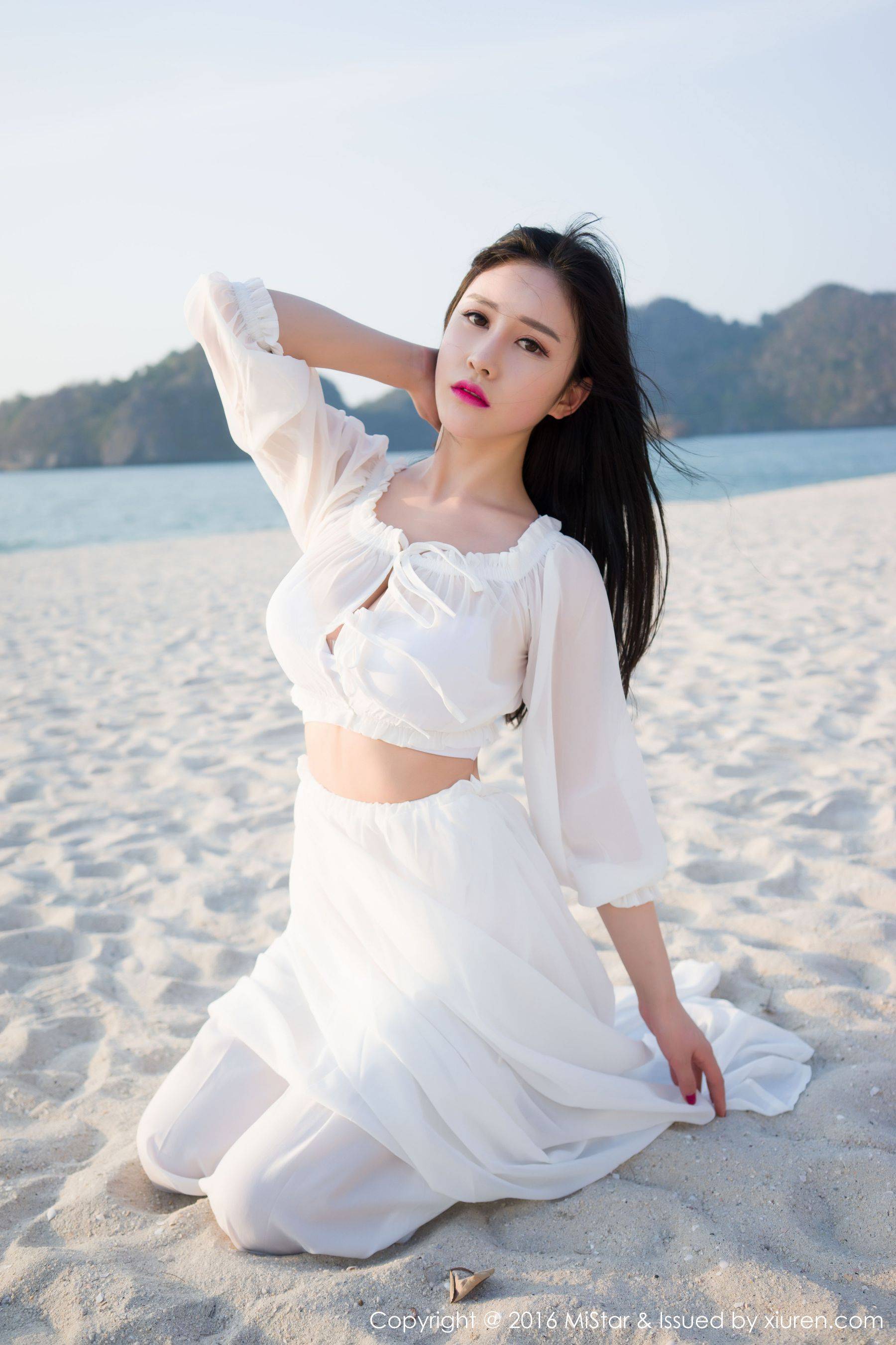 于姬Una《兰卡威旅拍》海滩长裙+泳装 [魅妍社MiStar] Vol.106Xiuren秀人写真高清美女套图写真下载-看套图看套图