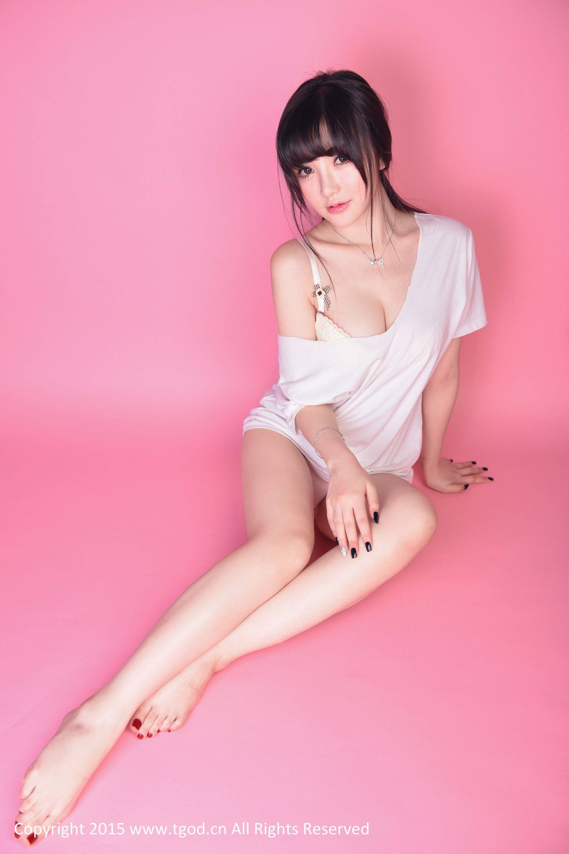 米妮mini 《United Color》 [TGOD推女神]Xiuren秀人写真高清美女套图写真下载-看套图看套图