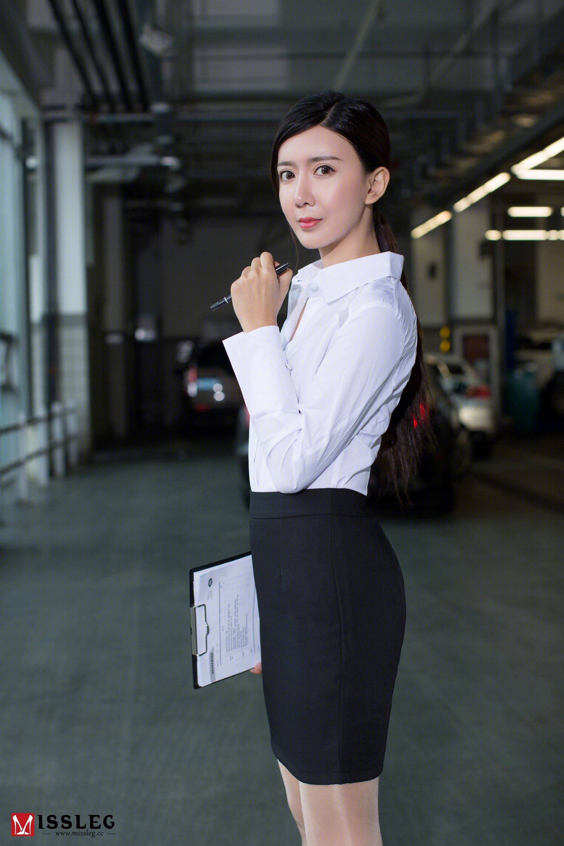[蜜丝MISSLEG] V005 赵智妍《试车体验》Xiuren秀人写真高清美女套图写真下载-看套图看套图