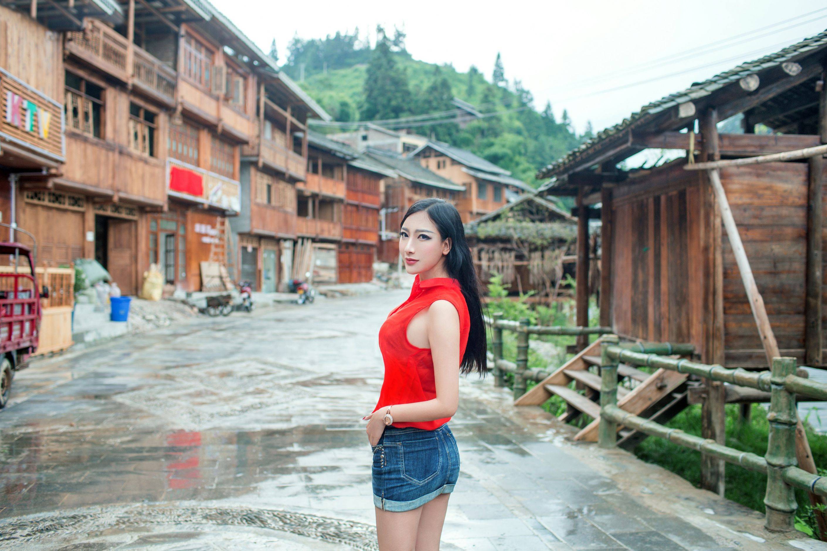 乔雅冰《艺术范儿、妖娆地美》 [推女郎TuiGirl] No.035Xiuren秀人写真高清美女套图写真下载-看套图看套图
