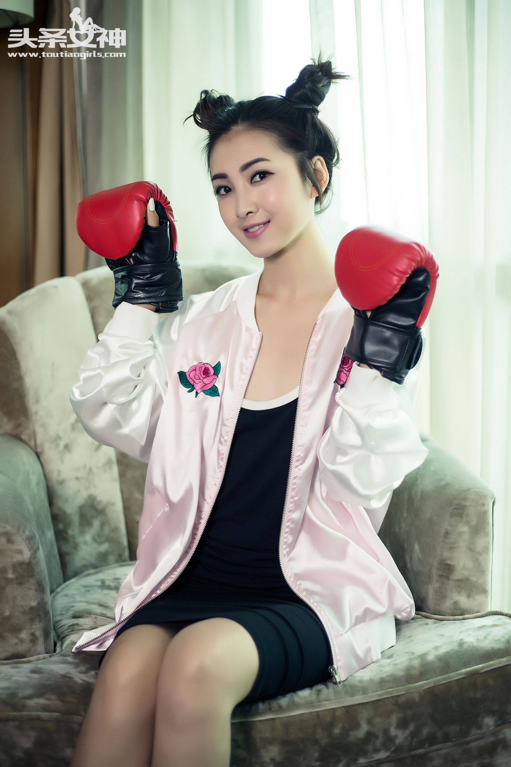 张爽《定义为16岁的少女难道只有萌吗》 [头条女神]Xiuren秀人写真高清美女套图写真下载-看套图看套图