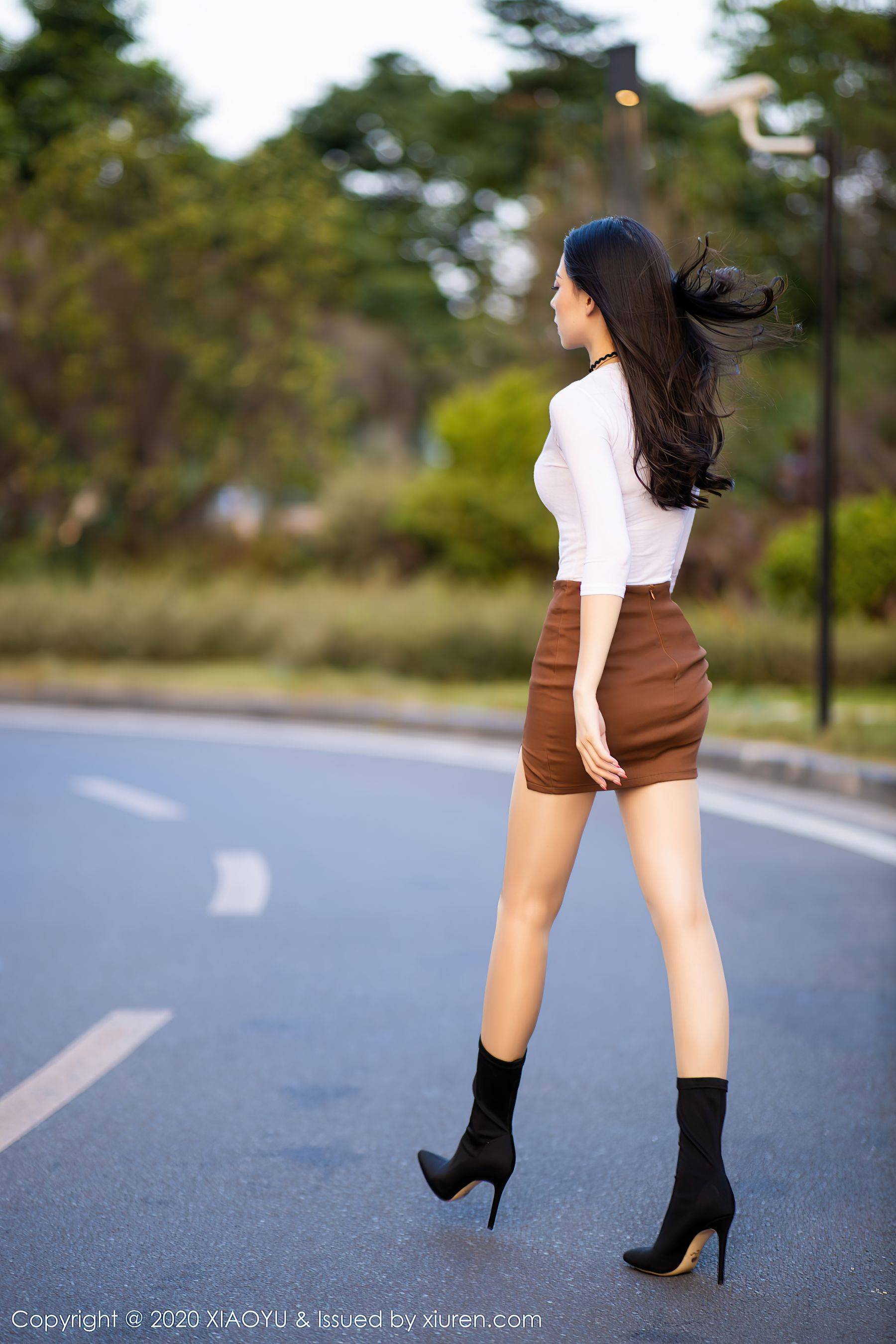 [语画界XIAOYU] Vol.387 言沫-看套图