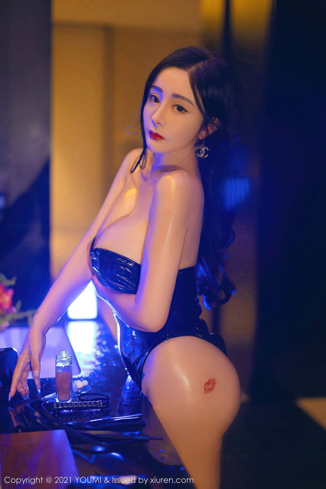 [尤蜜荟YouMi] Vol.716 允爾-看套图
