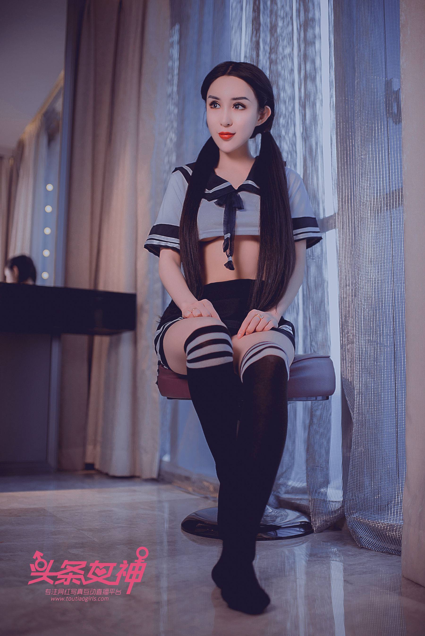 李思彤《清纯学妹》 [头条女神Toutiaogirls]Xiuren秀人写真高清美女套图写真下载-看套图看套图