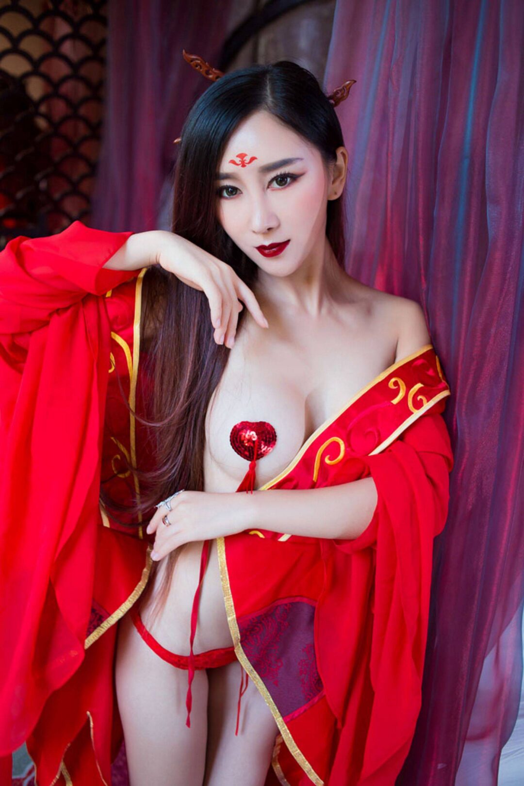 邹晶晶《花千骨 ? 魔化》COS [秀人网XiuRen] No.382-看套图