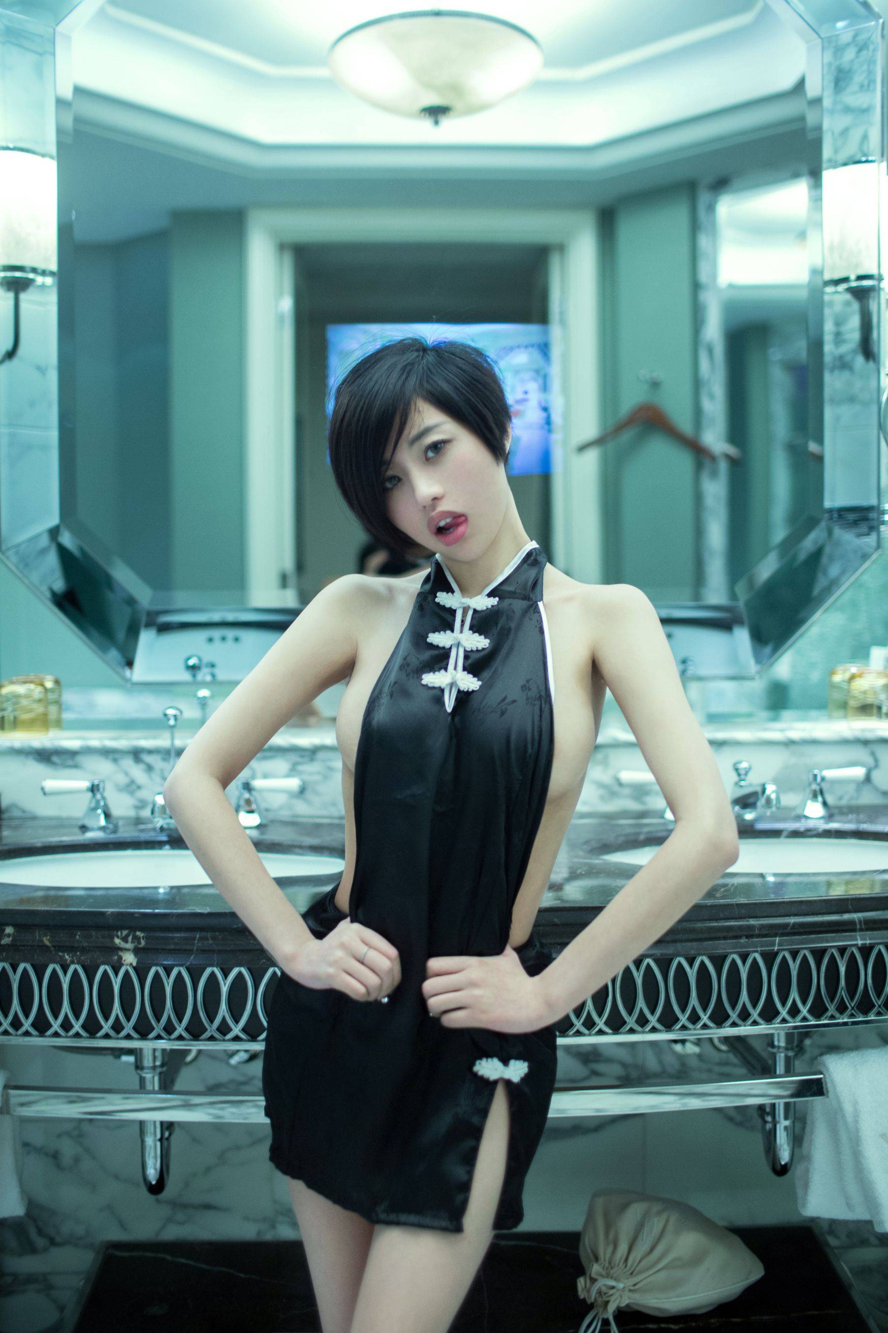 Lina《温暖细腻、玲珑有致》 [推女郎TuiGirl] No.059Xiuren秀人写真高清美女套图写真下载-看套图看套图