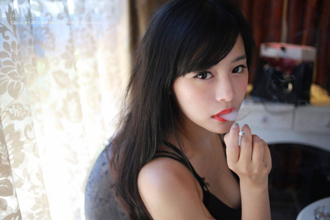 火辣模特@易欣viya [秀人网XiuRen] No.007-看套图